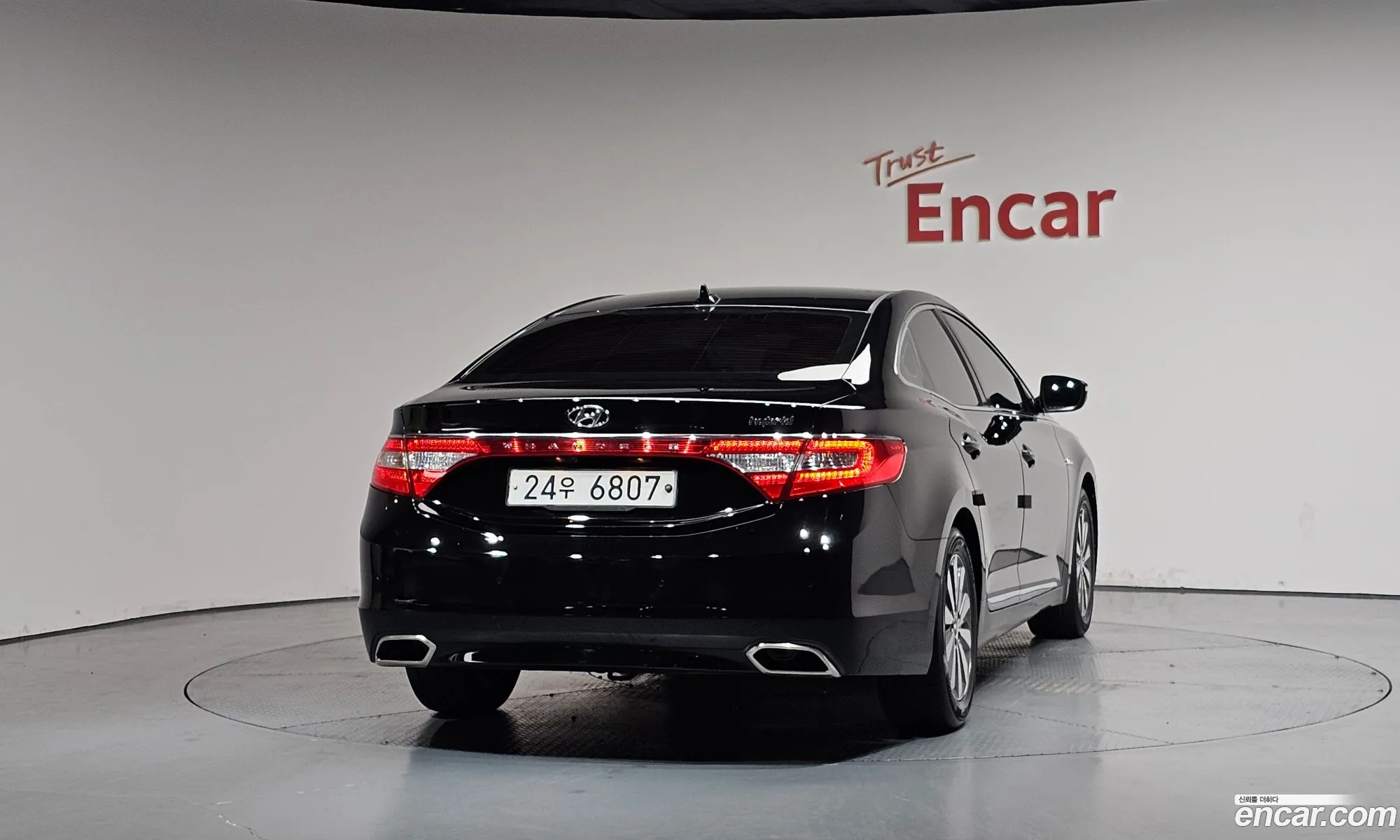 Hyundai Grandeur HG Hybrid 2015 — 12