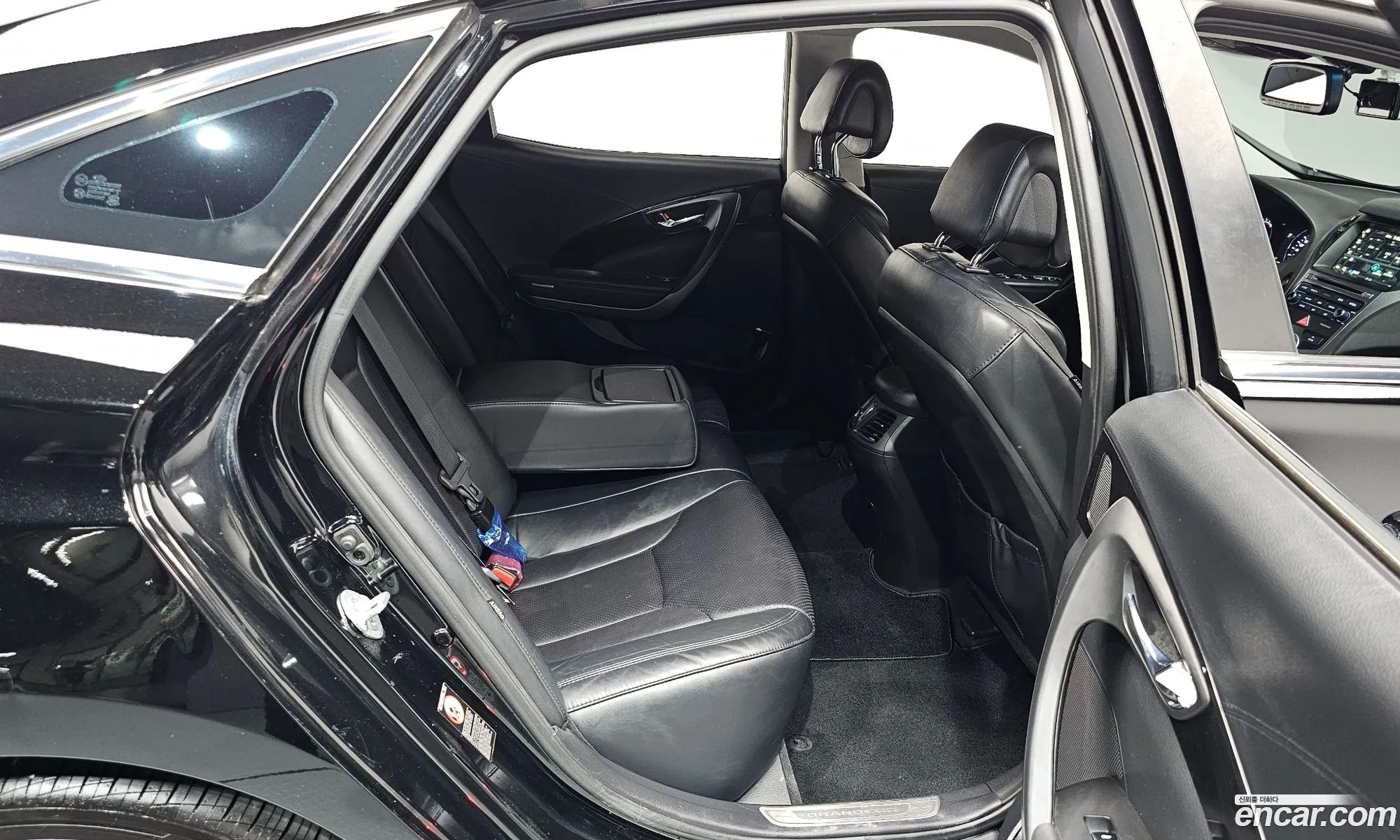 Hyundai Grandeur HG Hybrid 2015 — 13