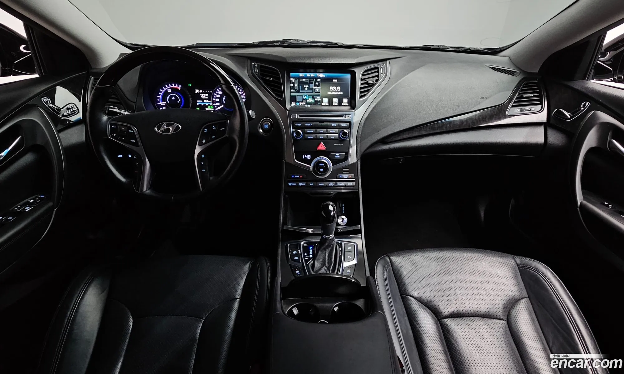 Hyundai Grandeur HG Hybrid 2015 — 5
