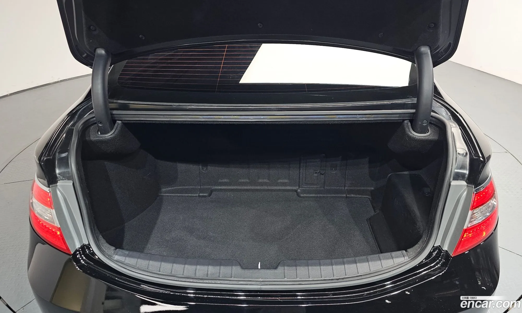 Hyundai Grandeur HG Hybrid 2015 — 15