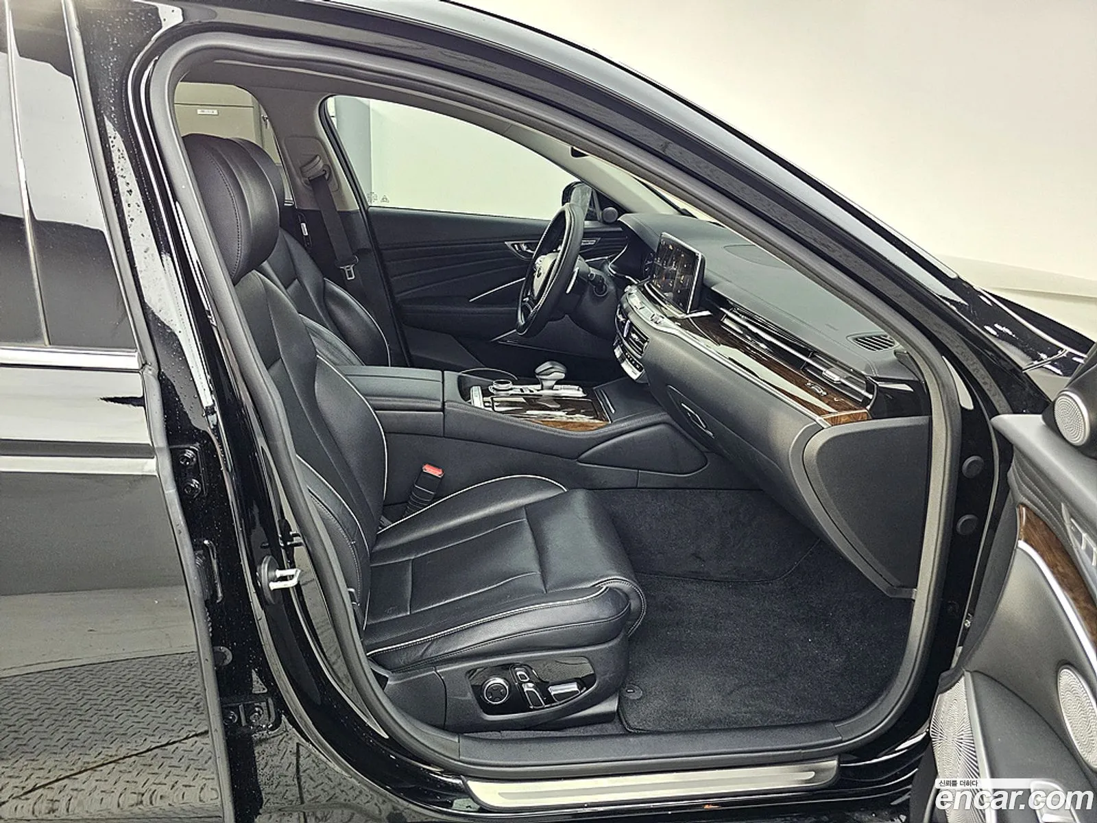 Kia The K9 2018 — 12