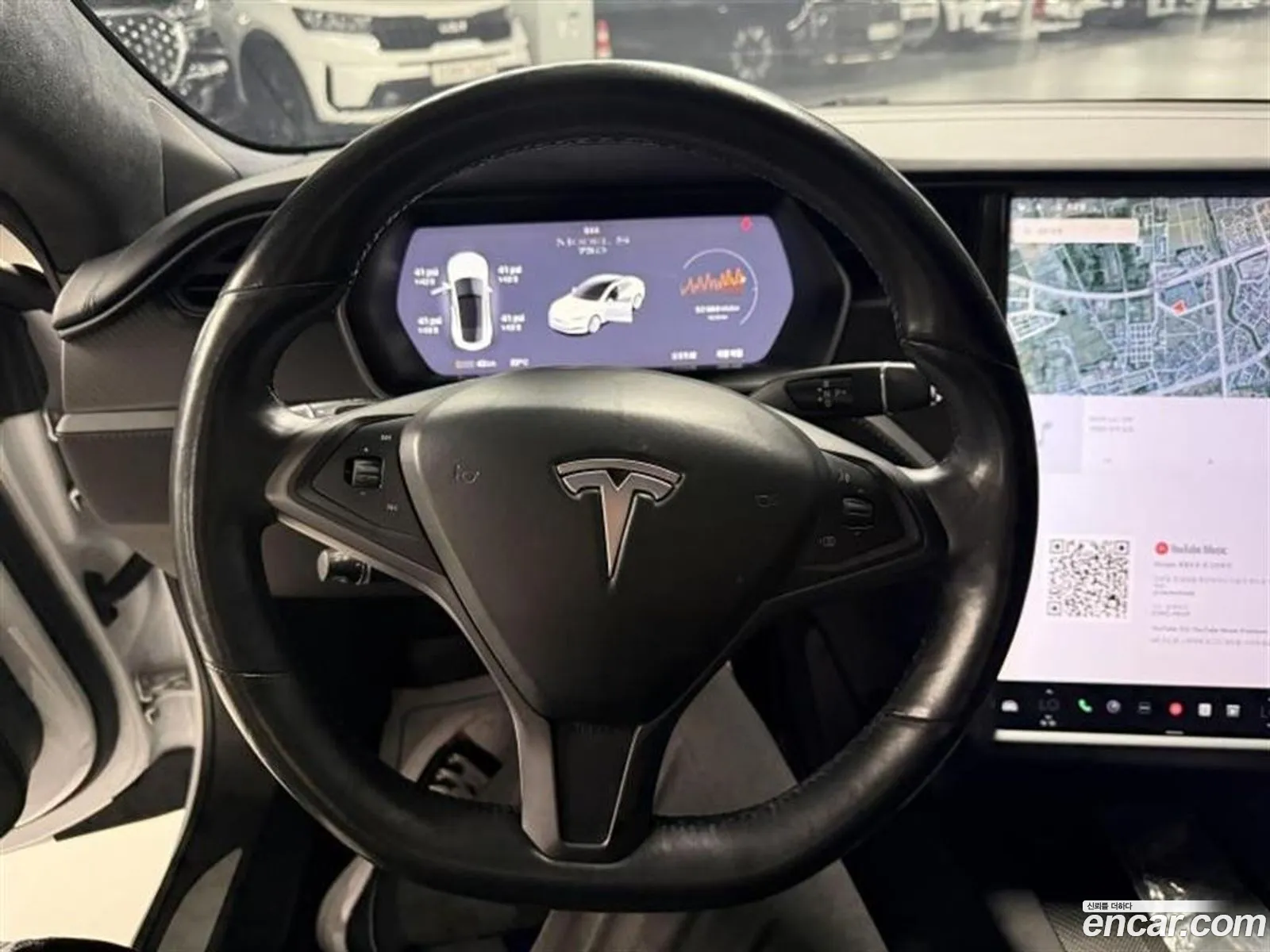 Tesla Model S 2018 — 15