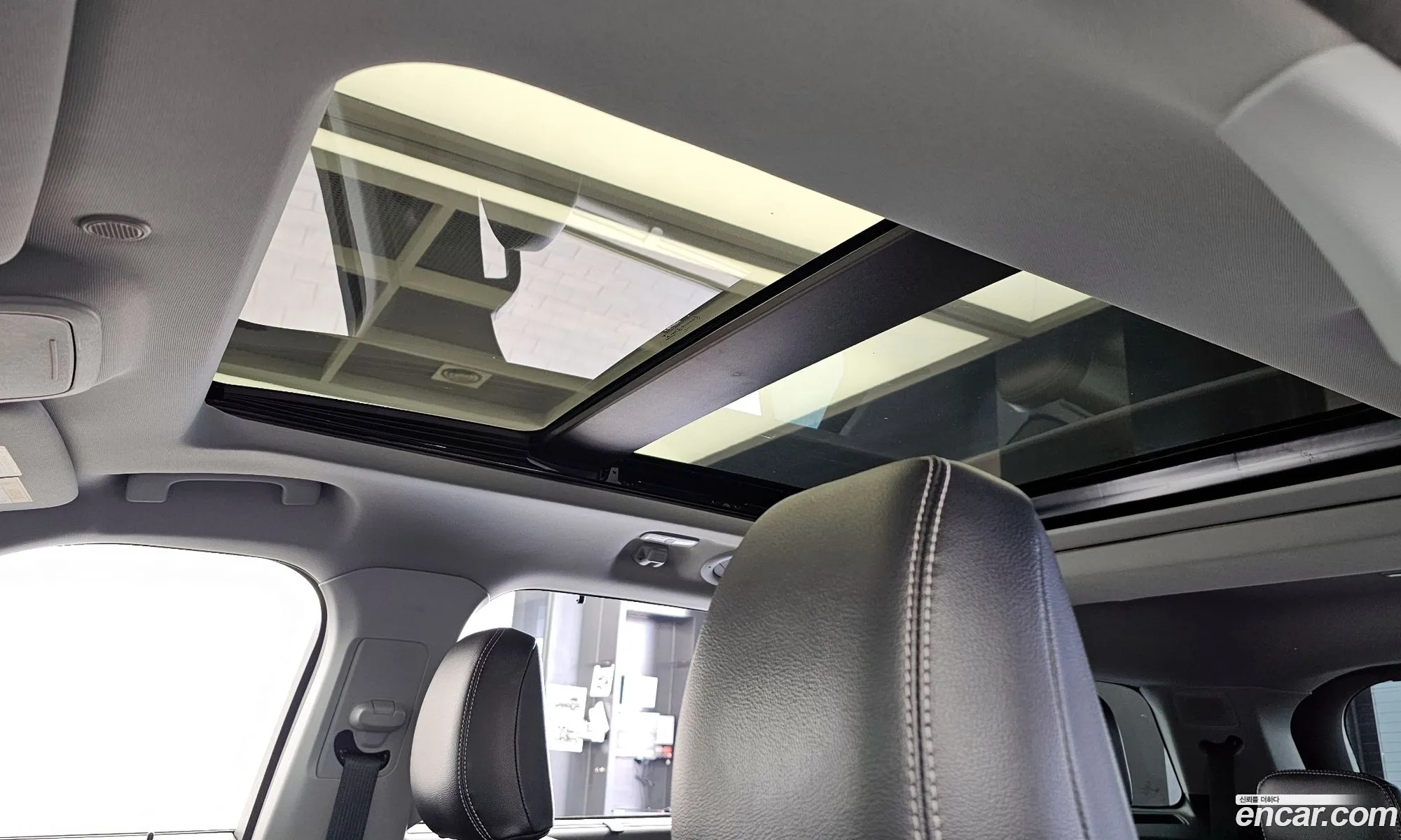 Ford Explorer 6th Gen 2022 1FMSK8FH7NGA94824 — 31