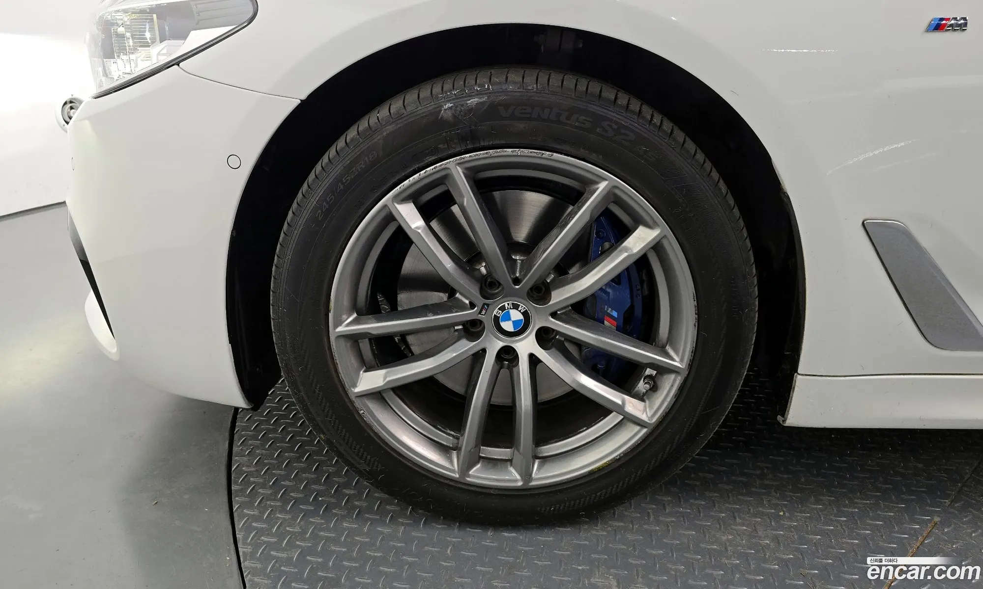 BMW 5 Series 2017 WBAJD910XJWC11815 — 35