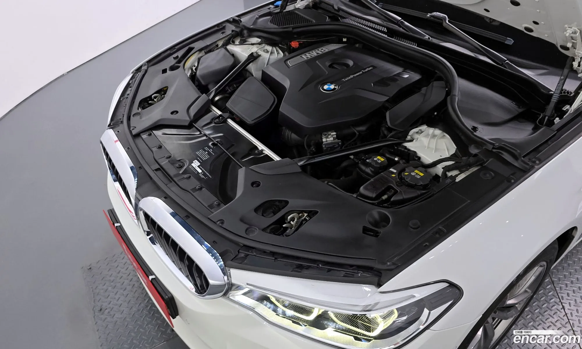 BMW 5 Series 2017 WBAJD910XJWC11815 — 26