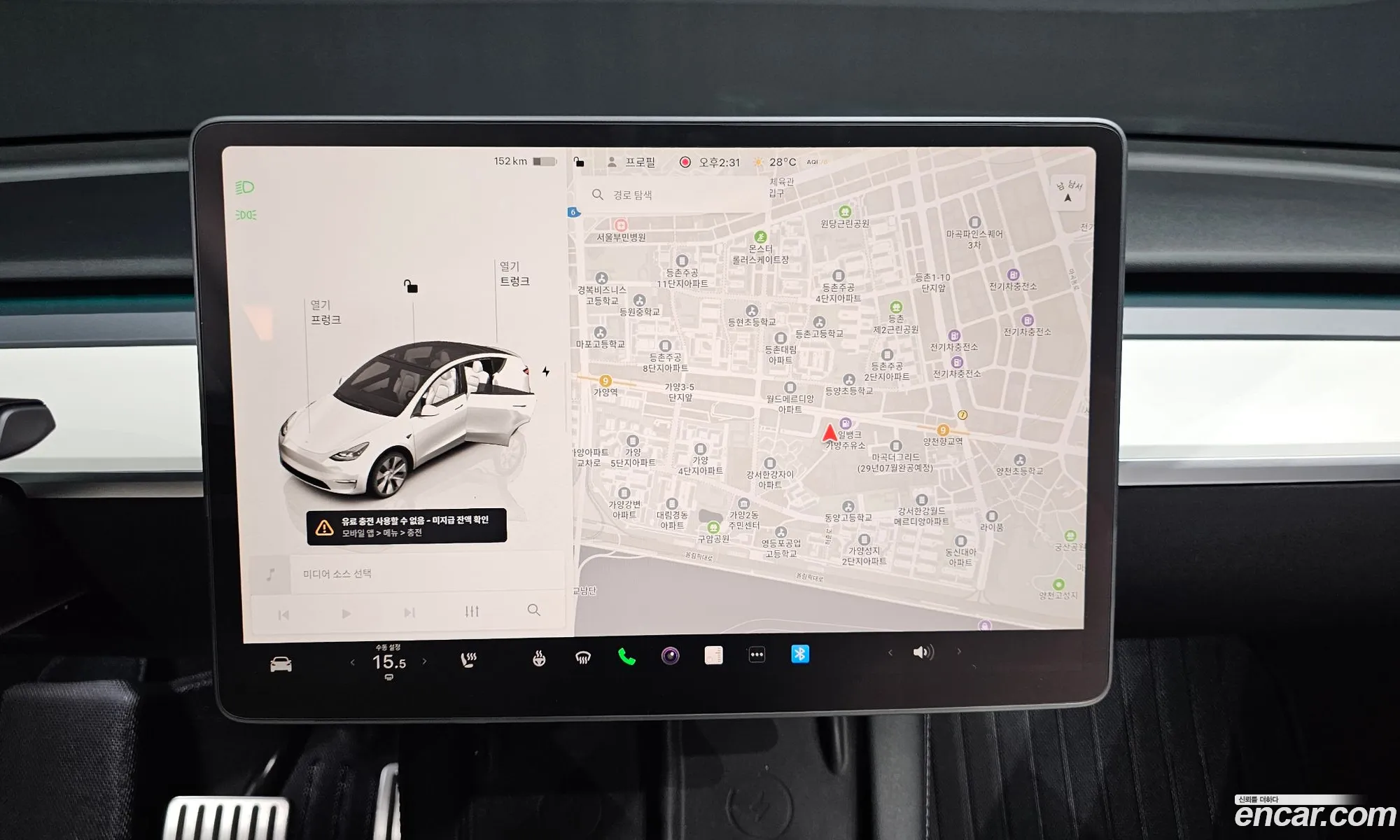 Tesla Model Y 2024 — 16