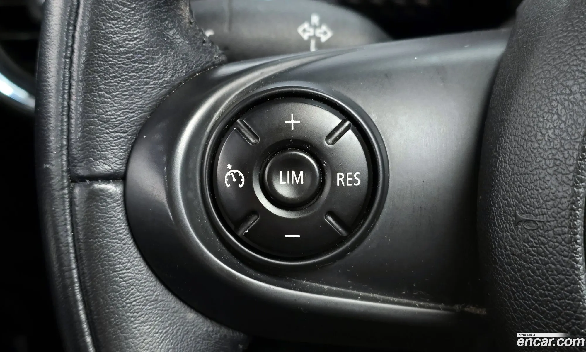 Mini Cooper S 2015 WMWXP7106FT877856 — 9