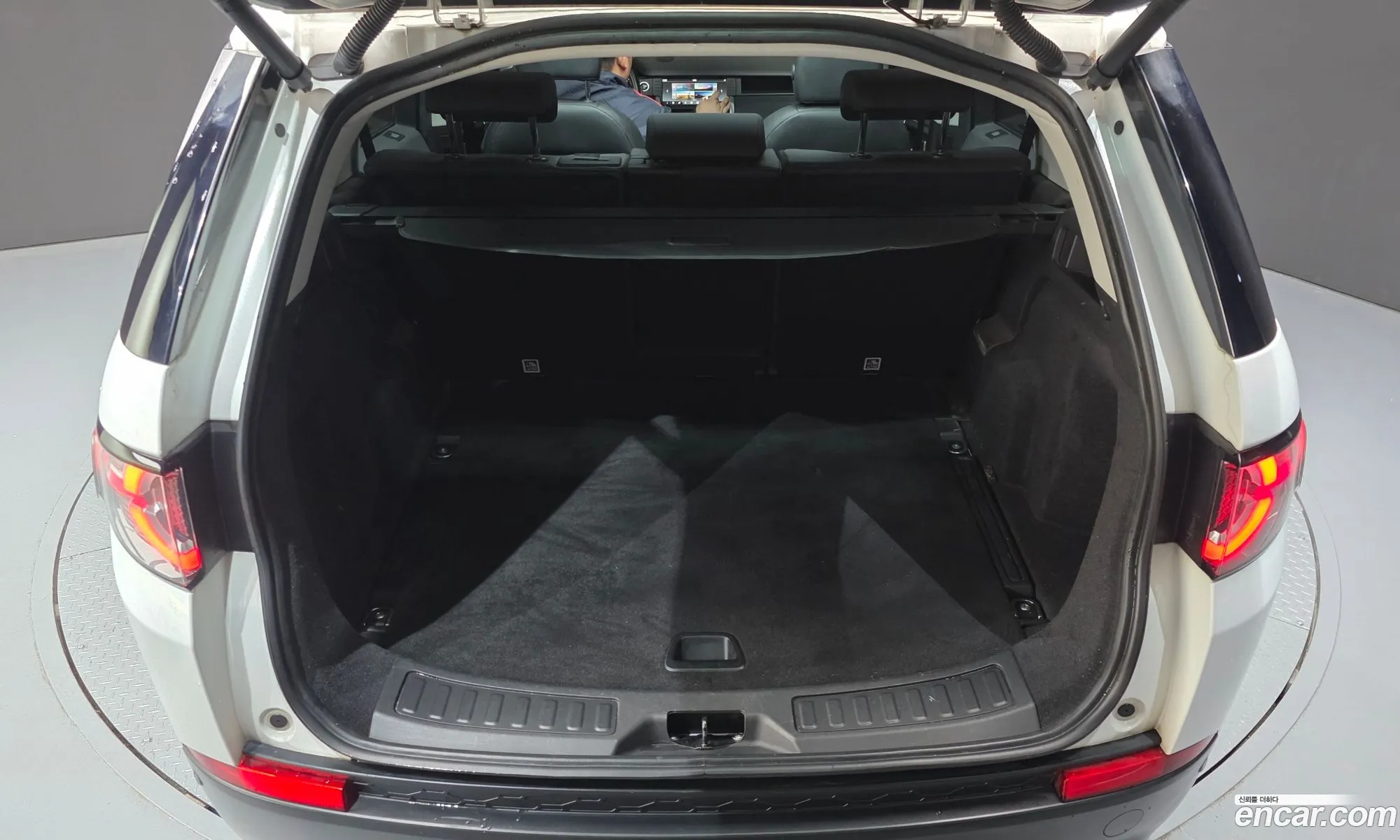 Land Rover Discovery Sport 2017 — 31