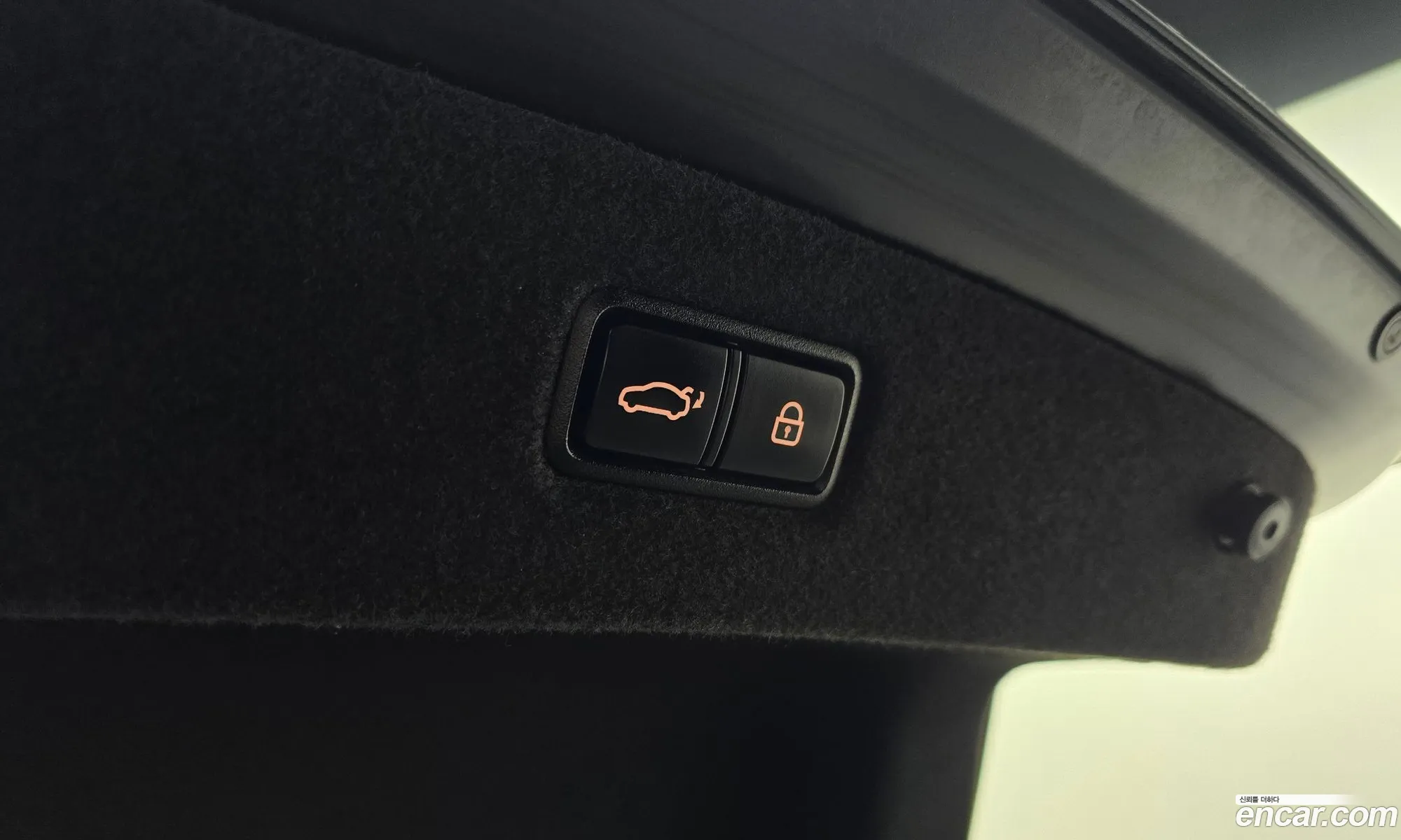 Genesis EQ900 2016 — 20