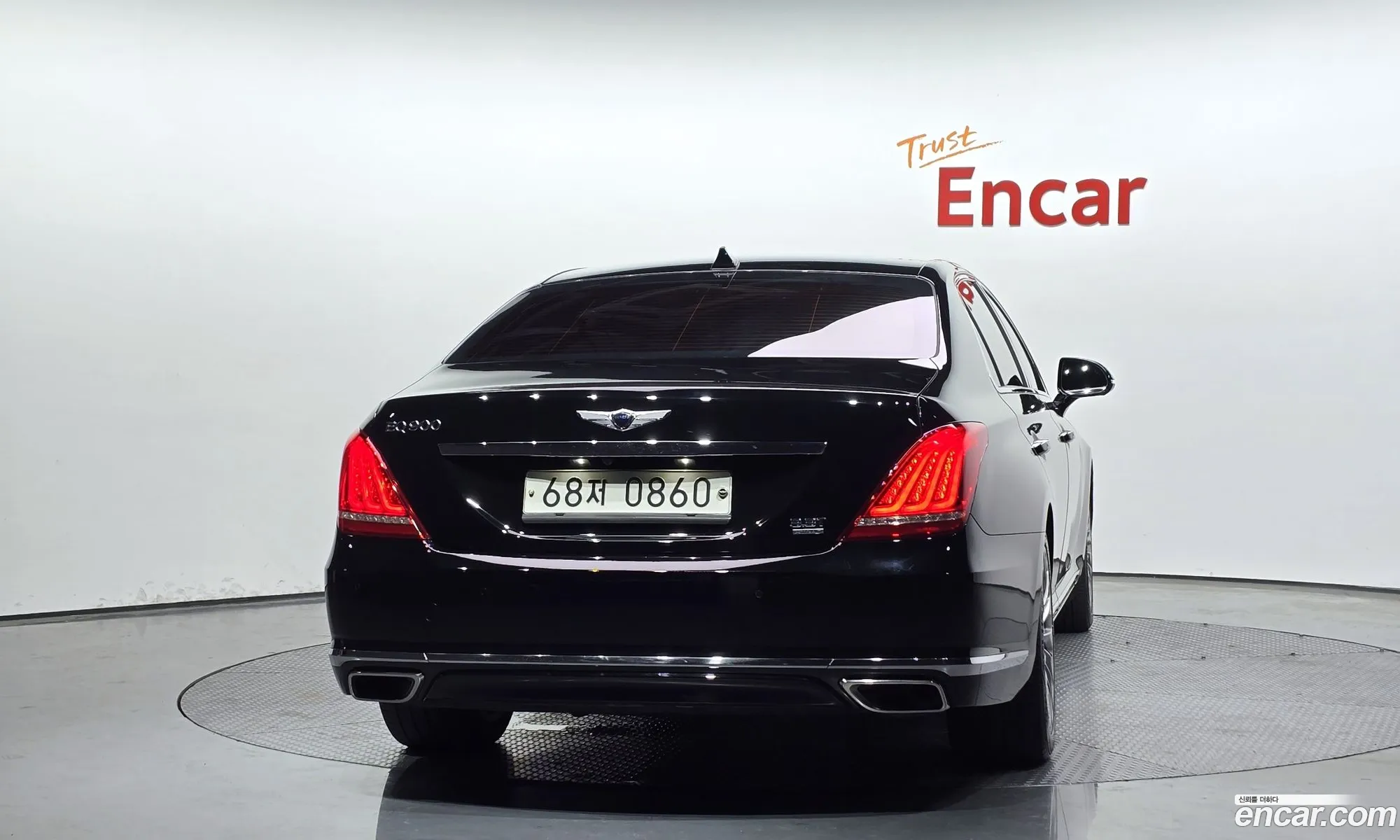 Genesis EQ900 2016 — 26