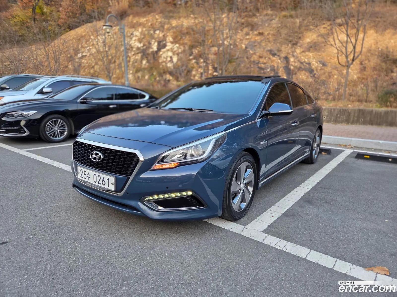 Hyundai LF Sonata Hybrid 2015 — 12