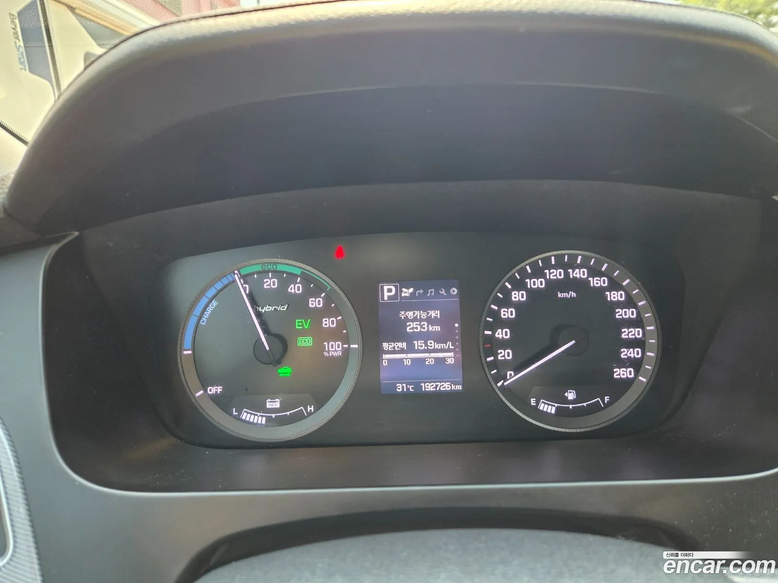 Hyundai LF Sonata Hybrid 2015 — 10