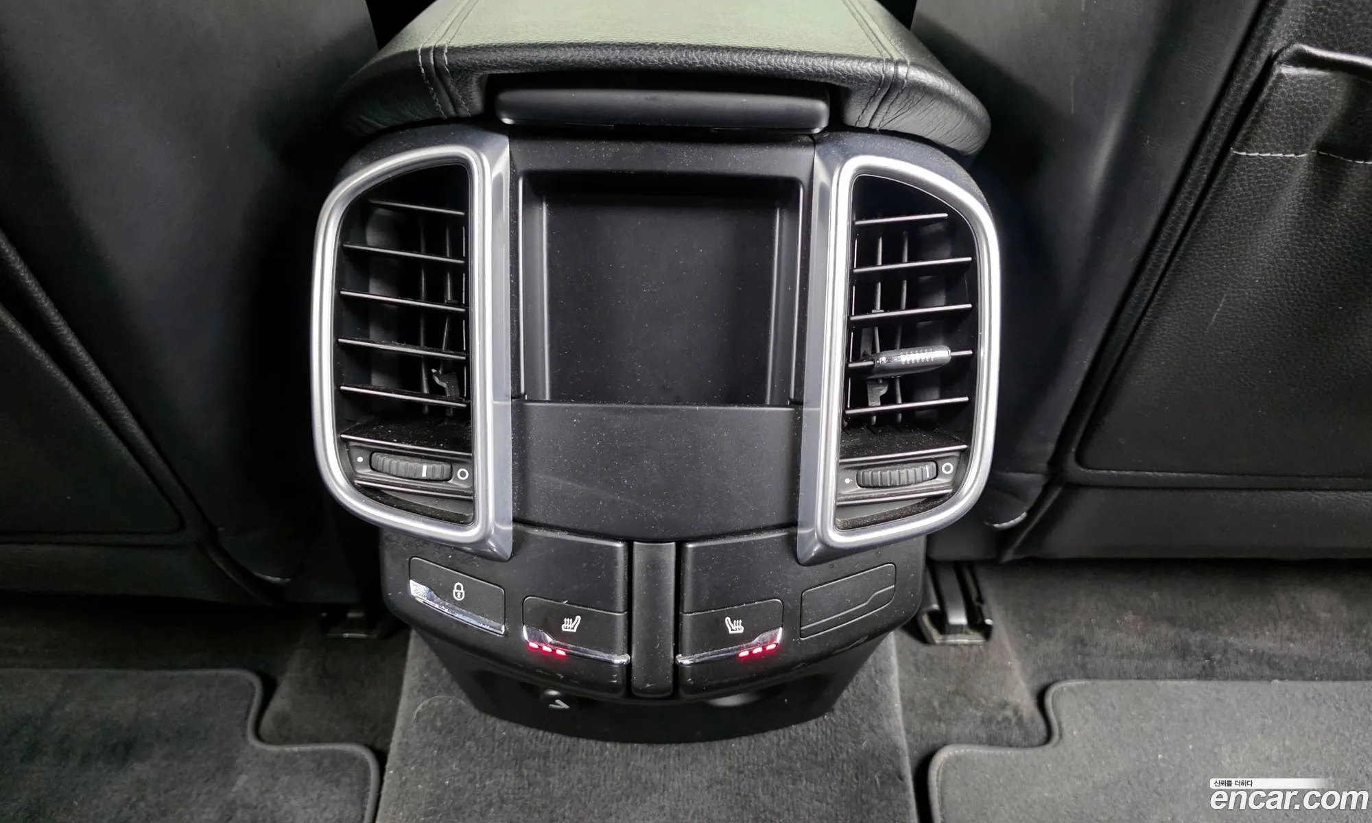 Porsche Cayenne 2017 WP1AF2922HLA32685 — 9
