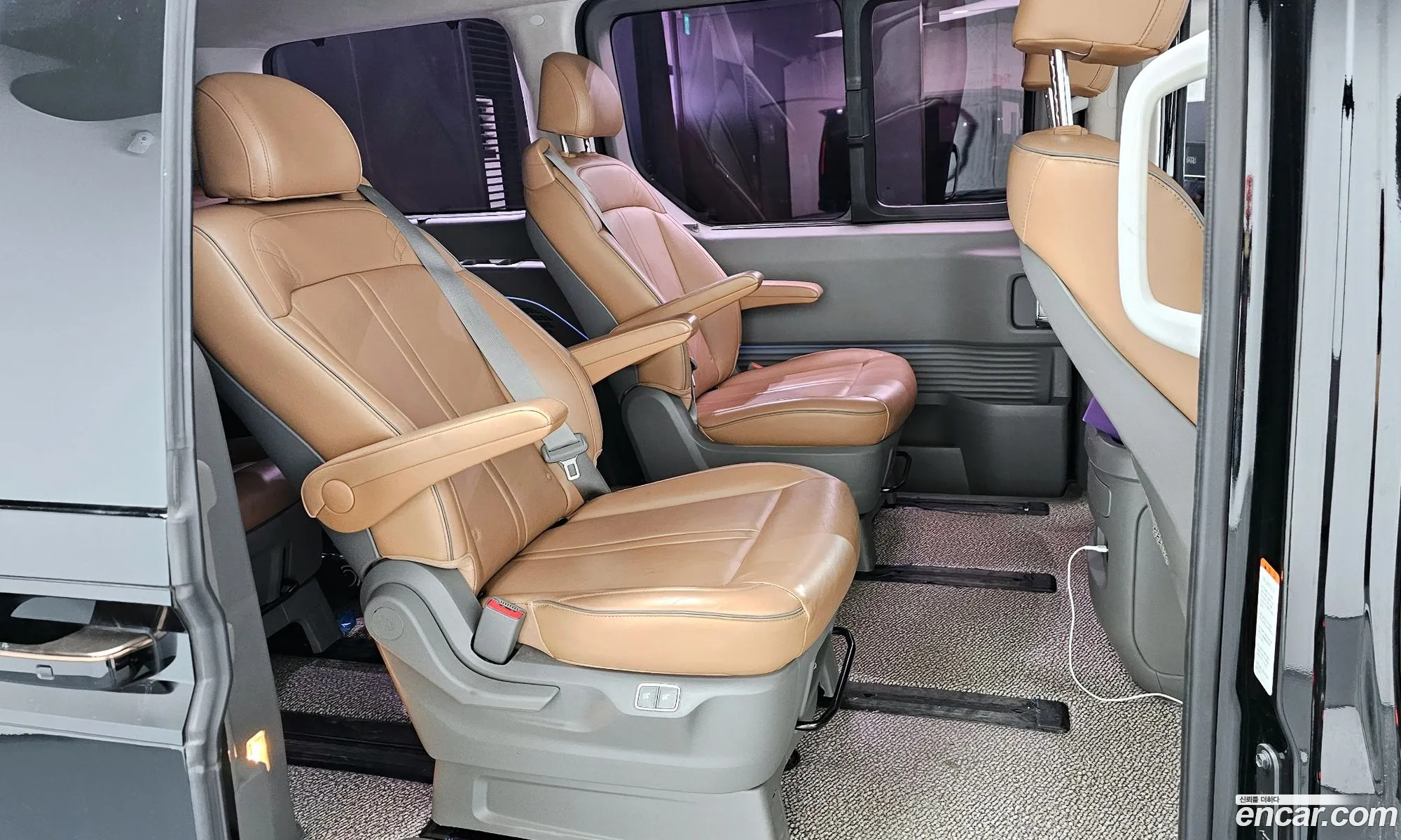 Hyundai Staria 2021 — 18