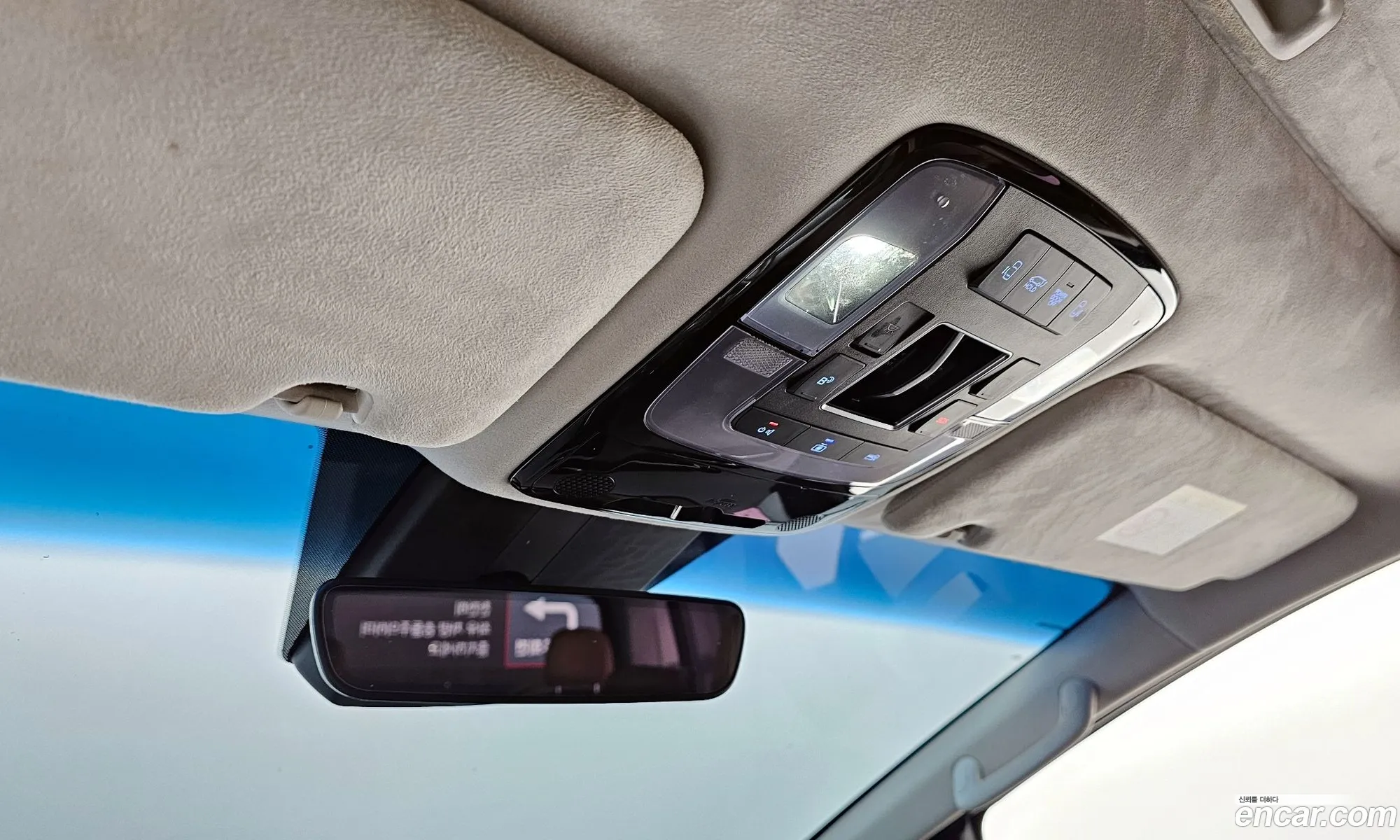 Hyundai Staria 2021 — 16