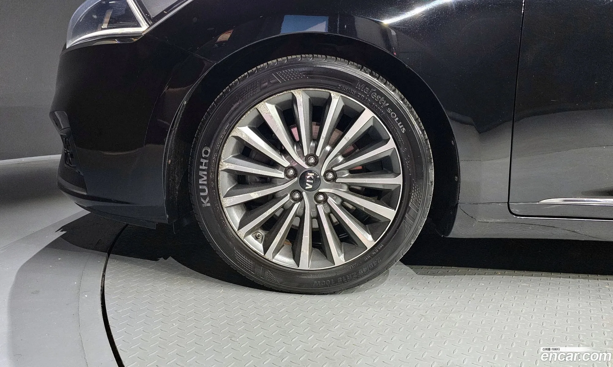 Kia K7 2017 — 14