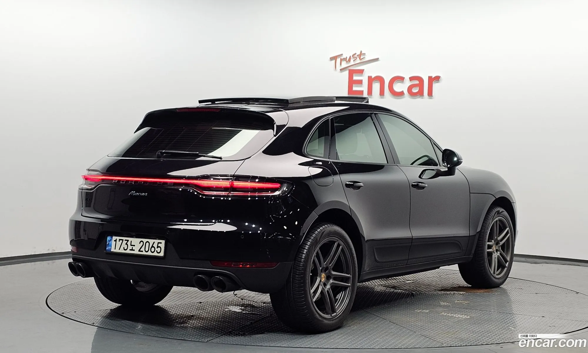 Porsche Macan 2019 WP1AA2958KLB05588 — 12