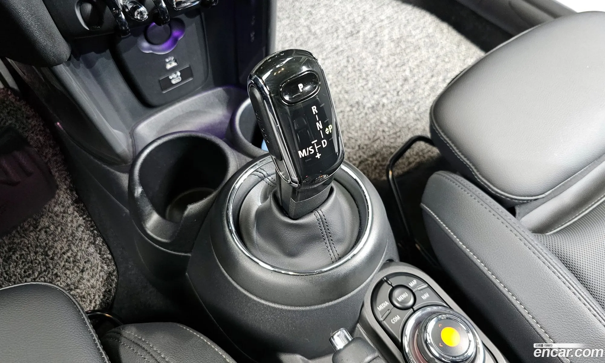 Mini Cooper 2021 — 10