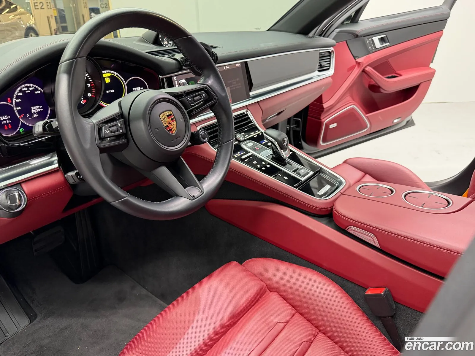 Porsche Panamera 2021 — 14