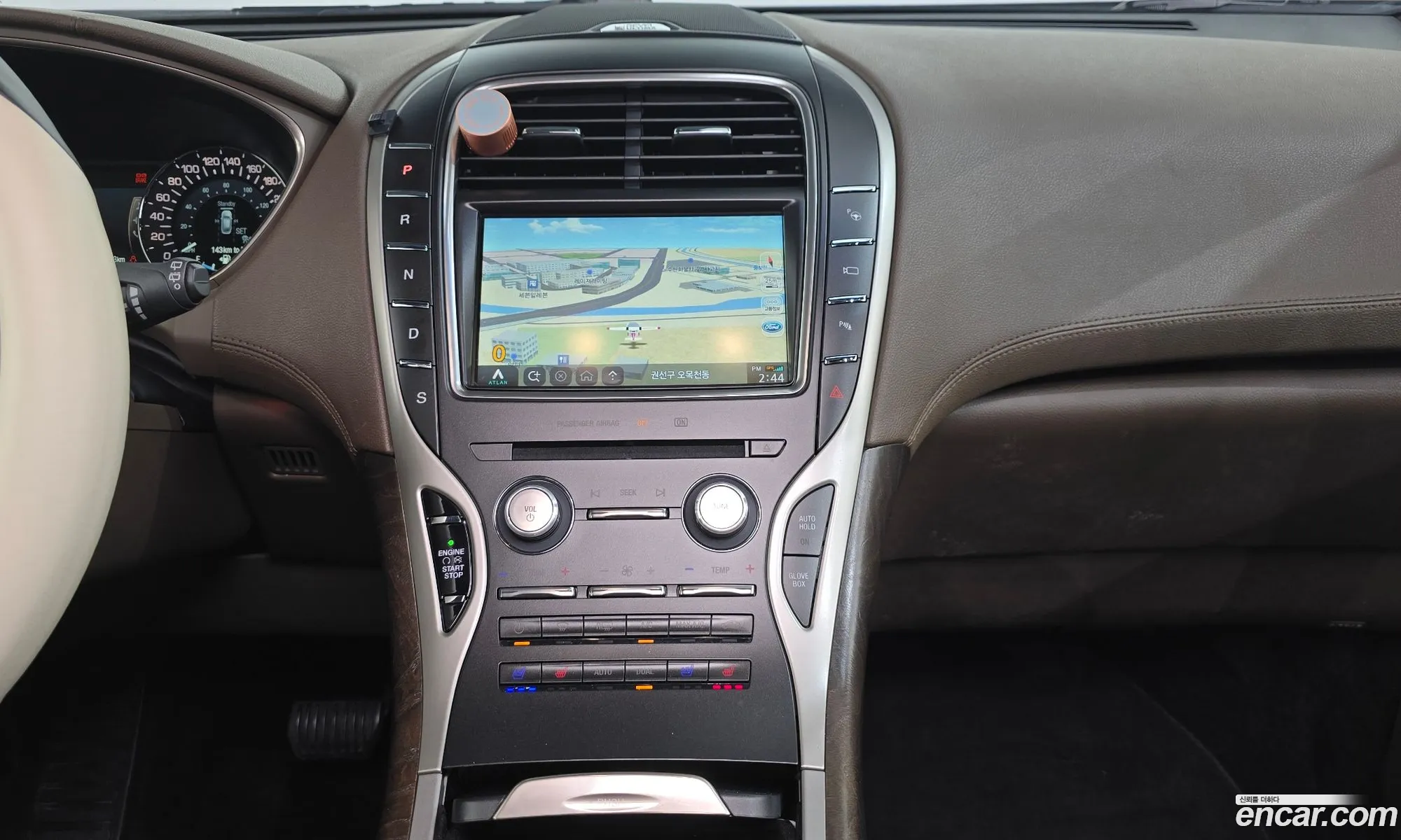 Lincoln MKX 2016 2LMPJ8LP2GBL86478 — 9