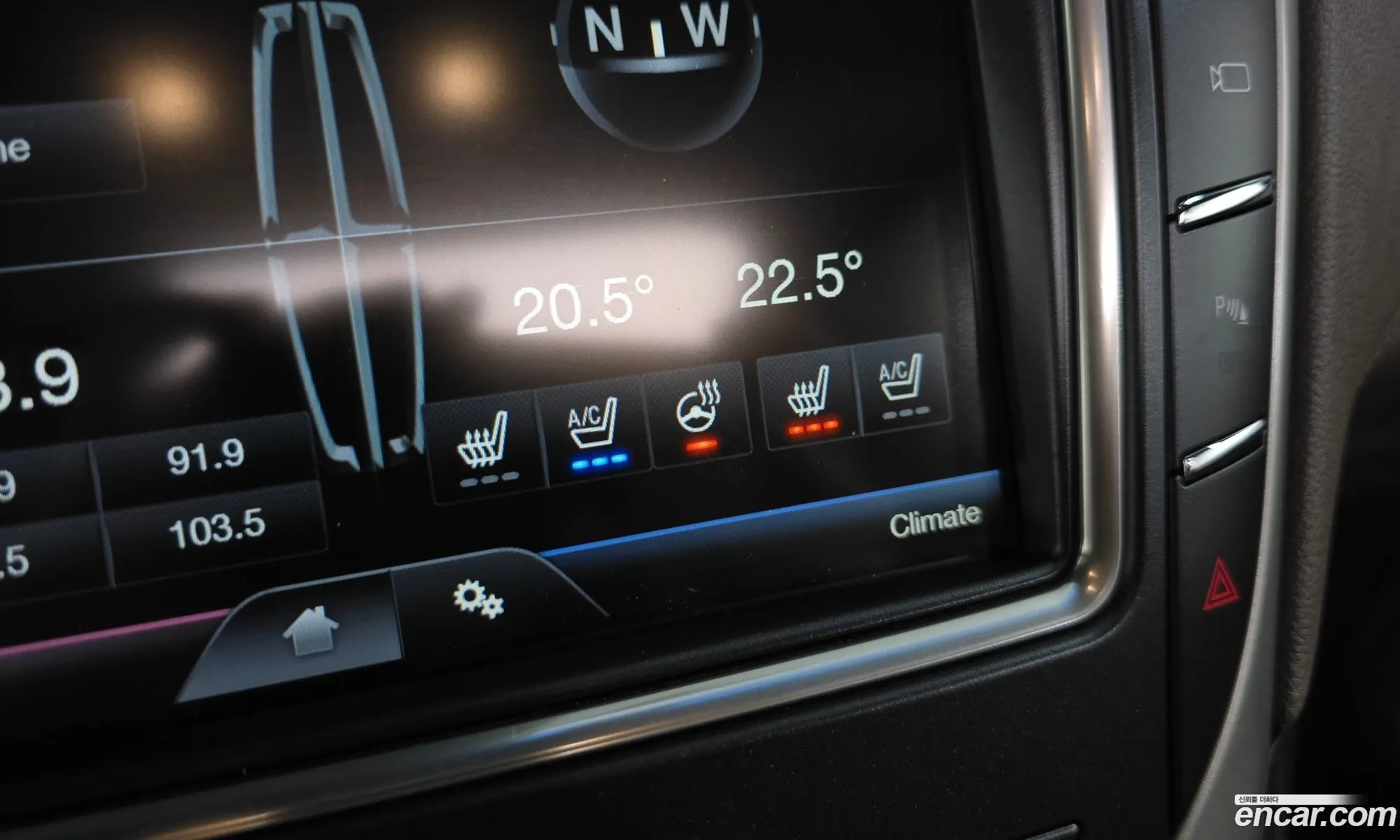Lincoln MKX 2016 2LMPJ8LP2GBL86478 — 12