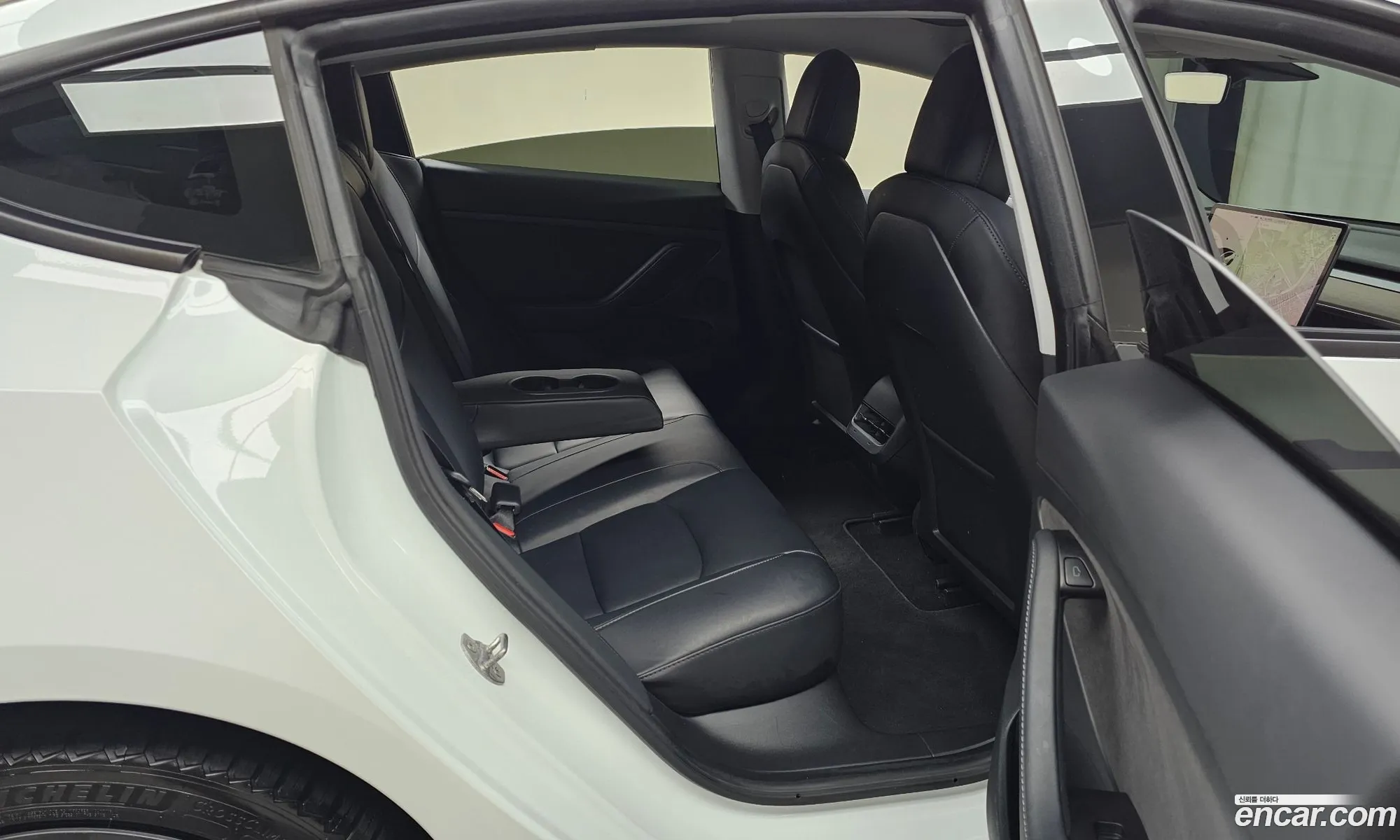 Tesla Model 3 2021 — 14