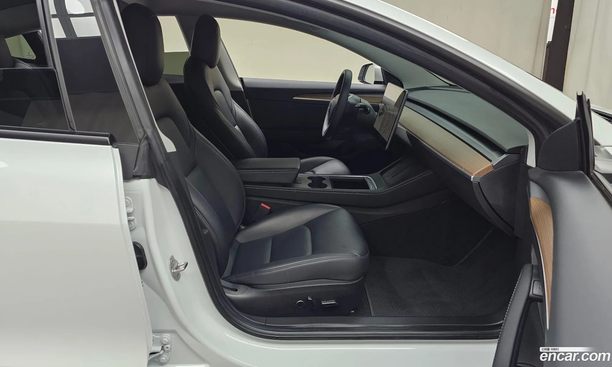 Tesla Model 3 2021 — 22