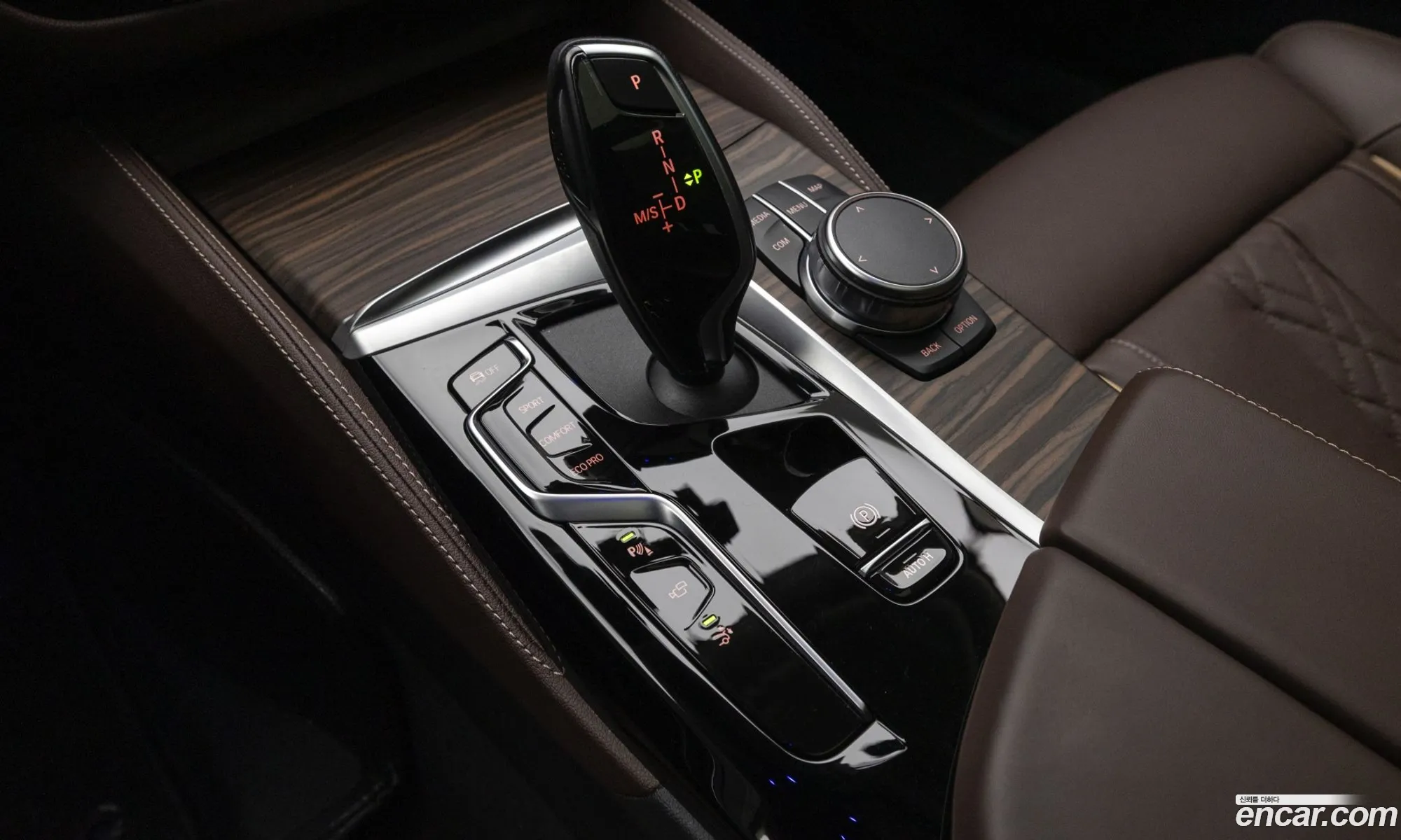 BMW 6 Series GT 2023 — 10