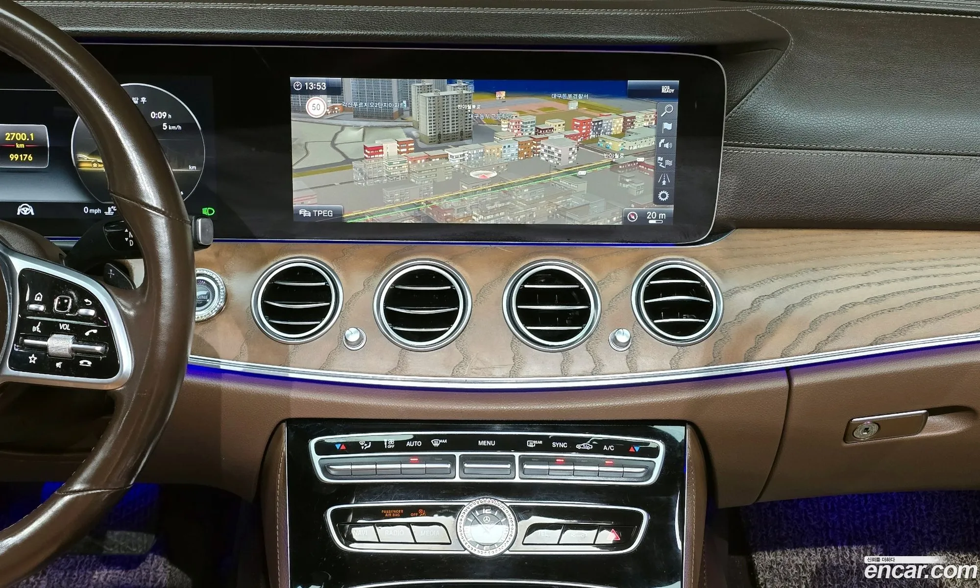 Mercedes-Benz E-Class W213 2018 WDDZF4KB3KA528646 — 2
