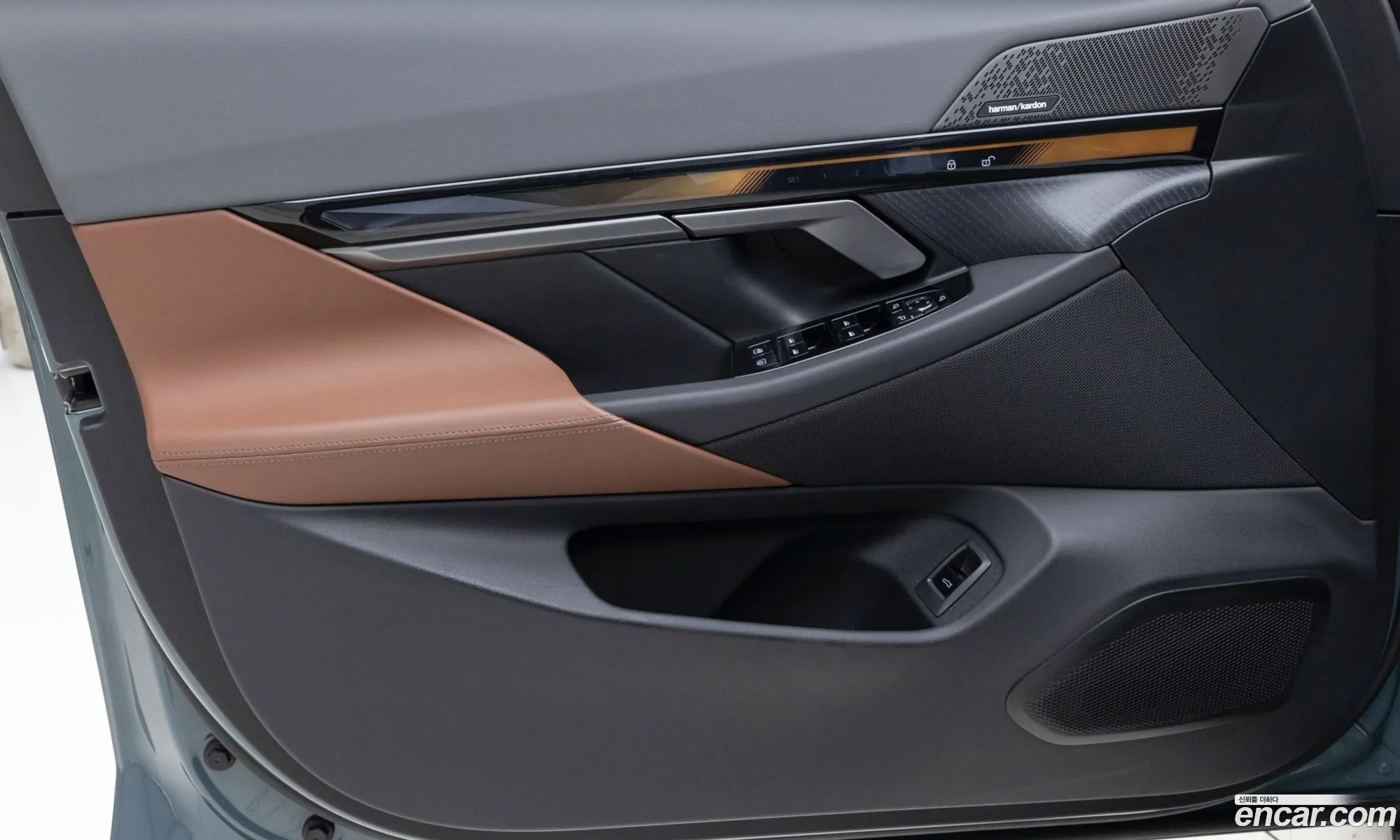 BMW 5 Series 2025 — 9