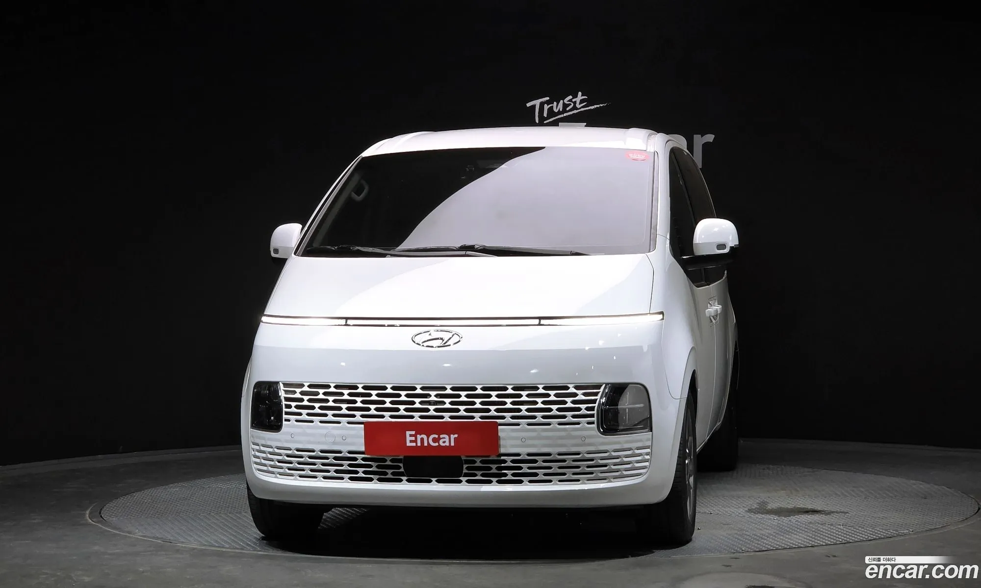 Hyundai Staria 2023 — 19