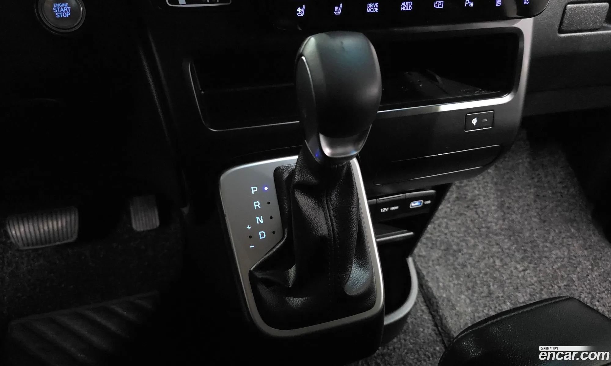 Hyundai Staria 2023 — 4