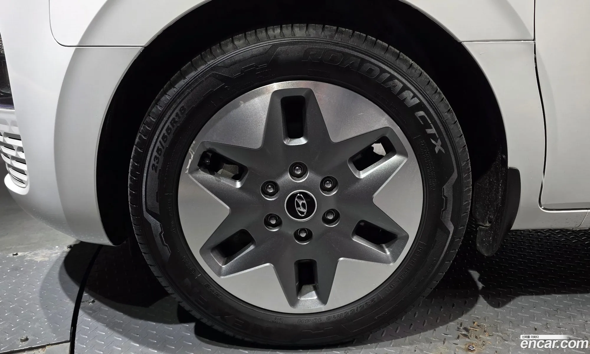 Hyundai Staria 2023 — 14