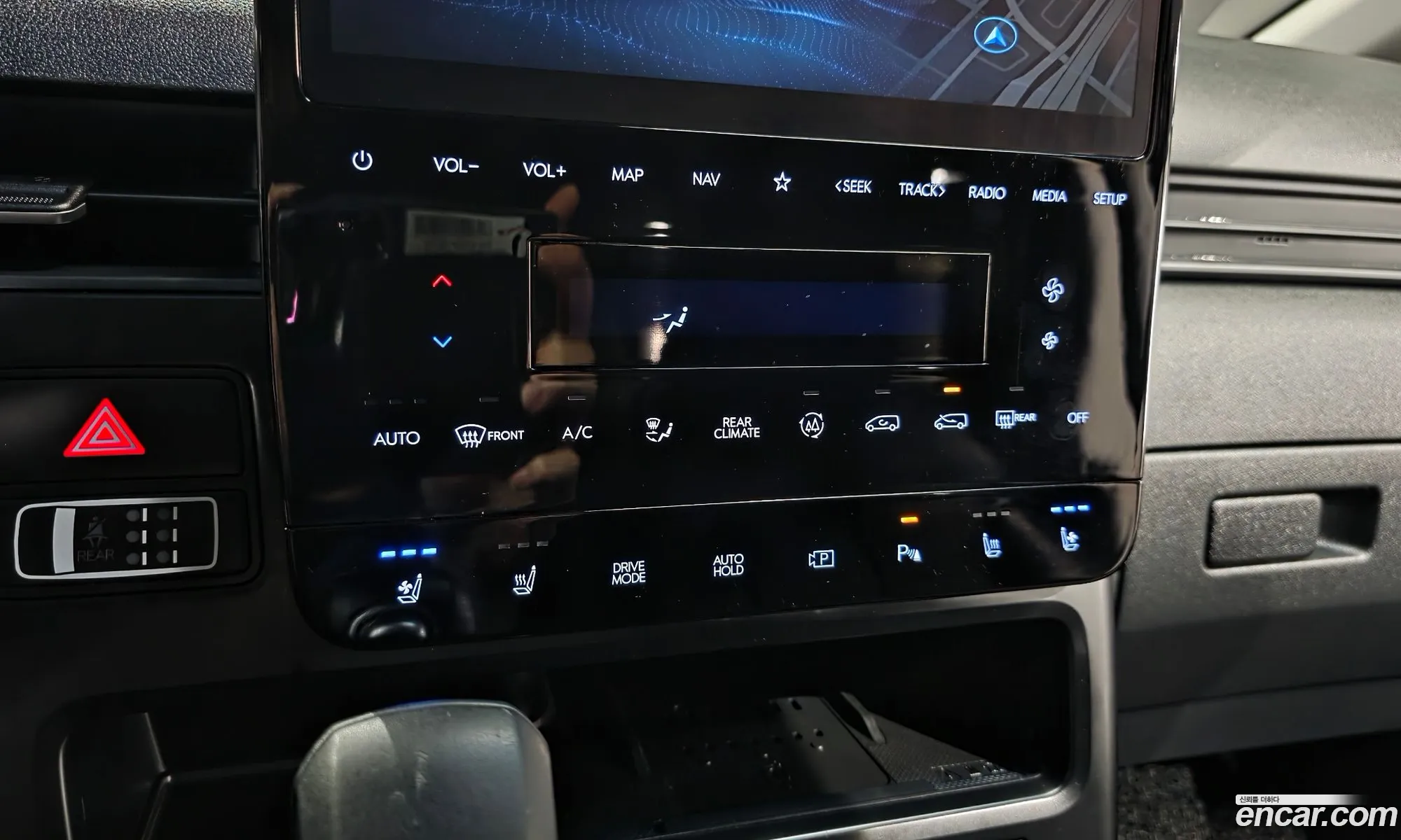Hyundai Staria 2023 — 18