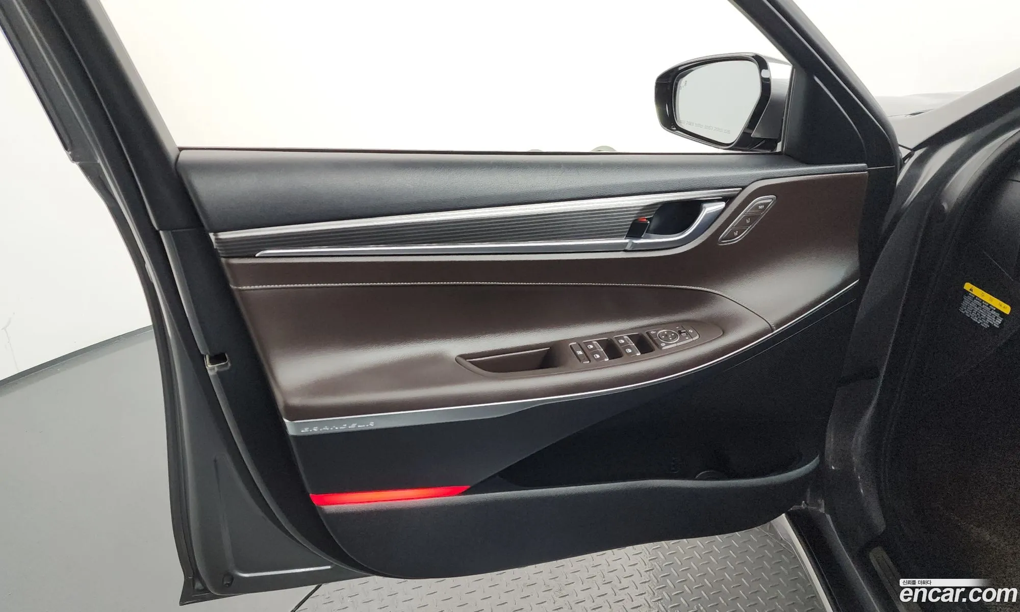 Hyundai Grandeur IG Hybrid 2017 — 3