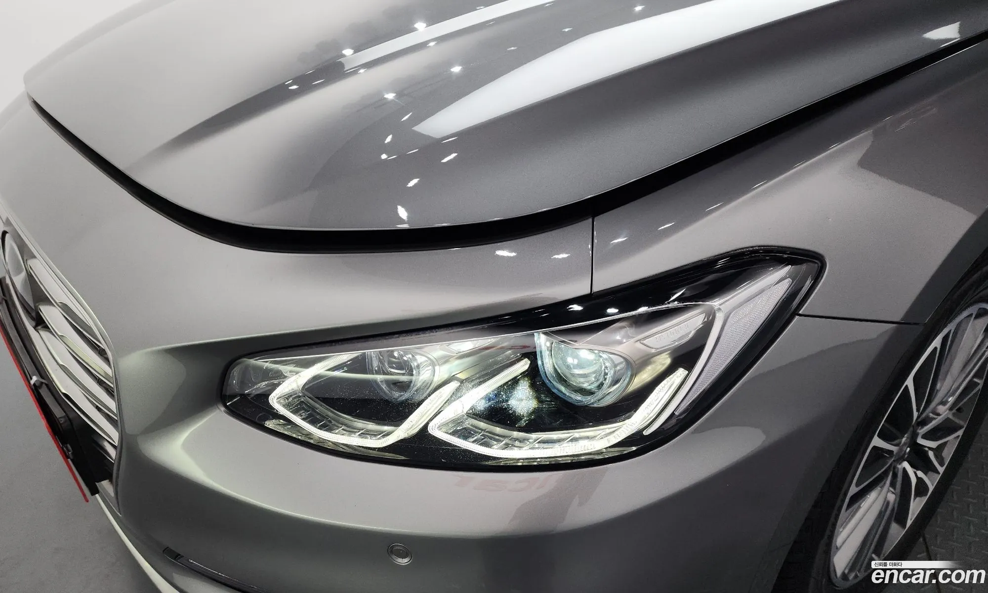 Hyundai Grandeur IG Hybrid 2017 — 28