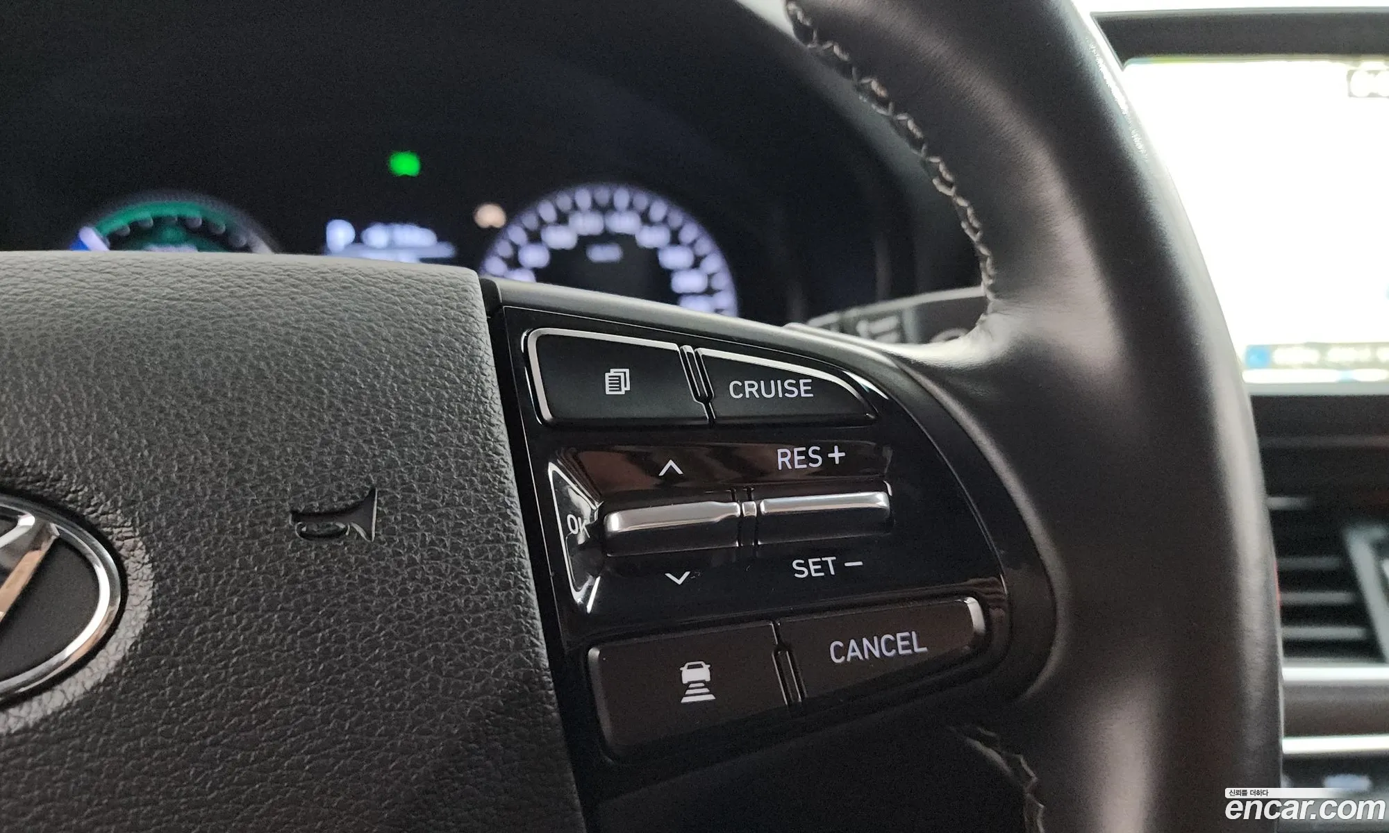 Hyundai Grandeur IG Hybrid 2017 — 18