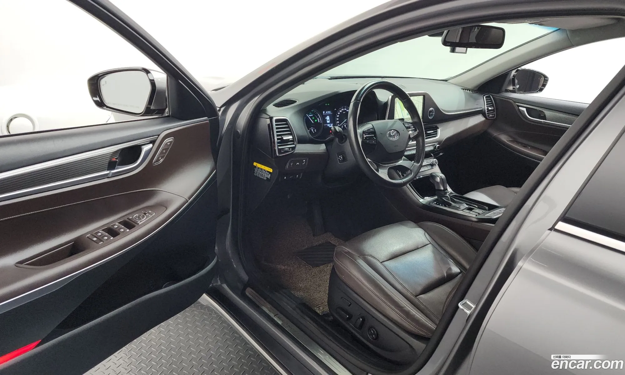 Hyundai Grandeur IG Hybrid 2017 — 14