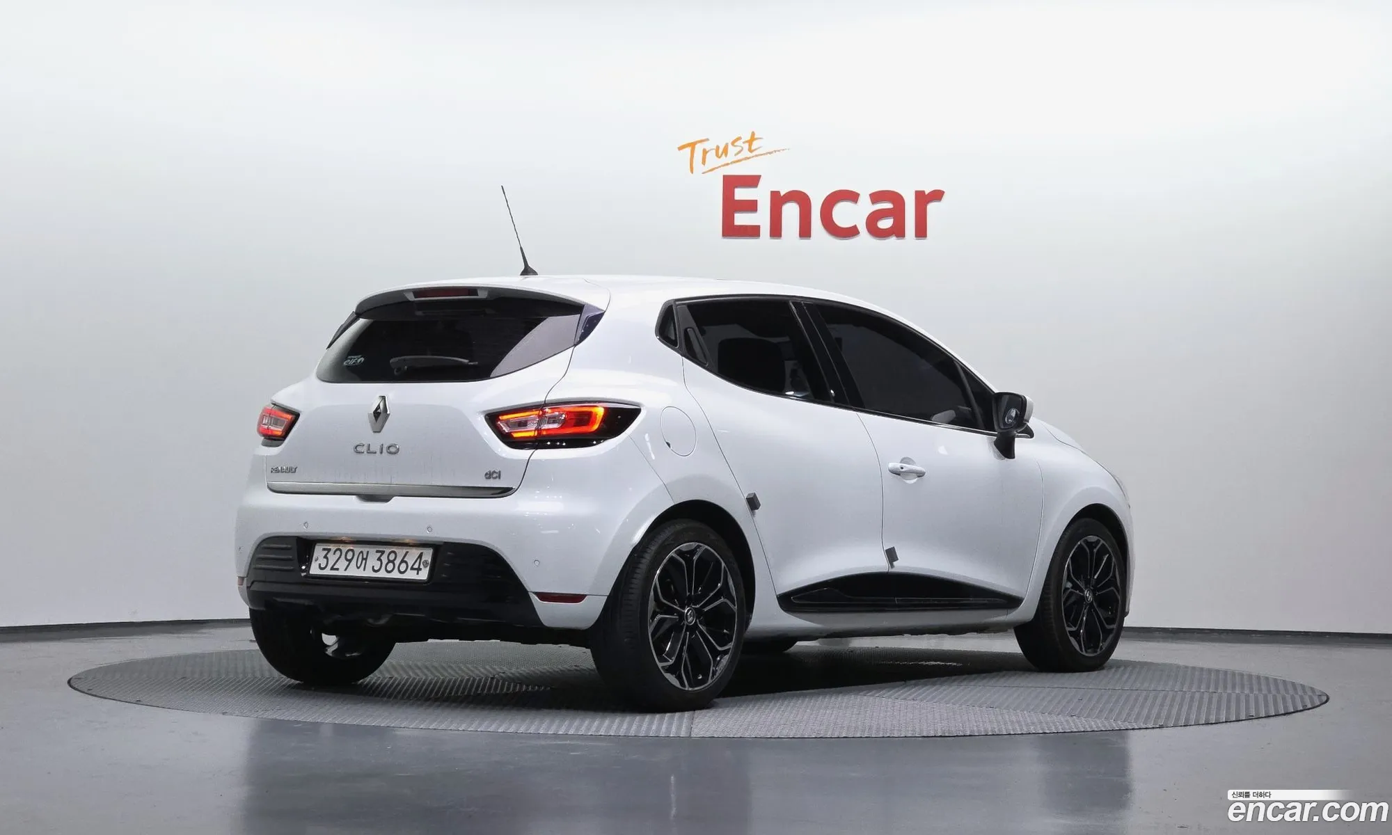 Renault Korea (Samsung) Clio 2018 — 3