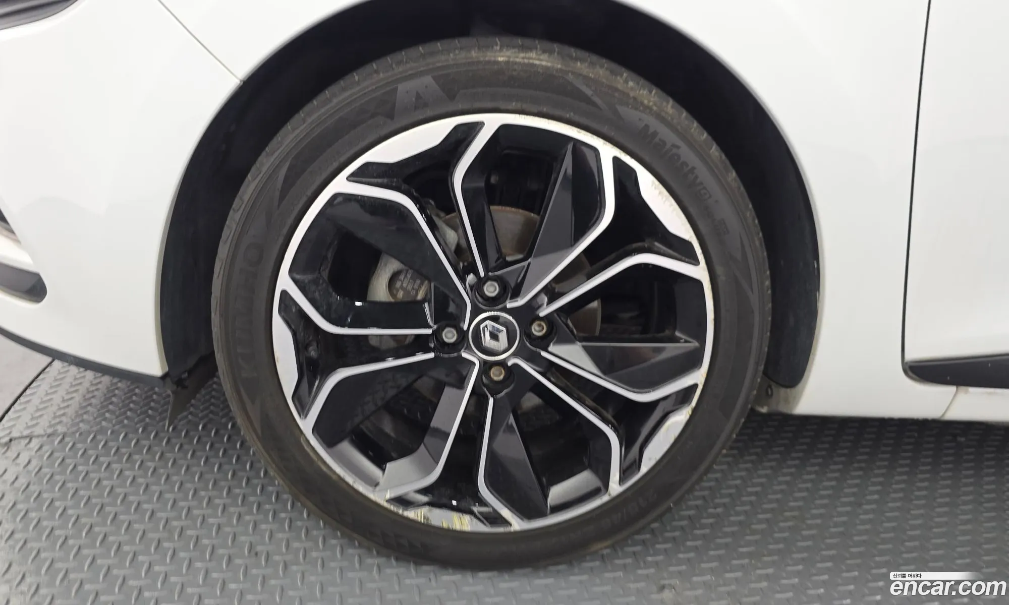 Renault Korea (Samsung) Clio 2018 — 10