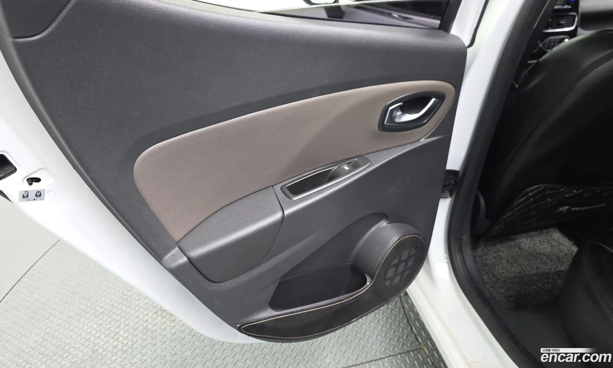 Renault Korea (Samsung) Clio 2018 — 17
