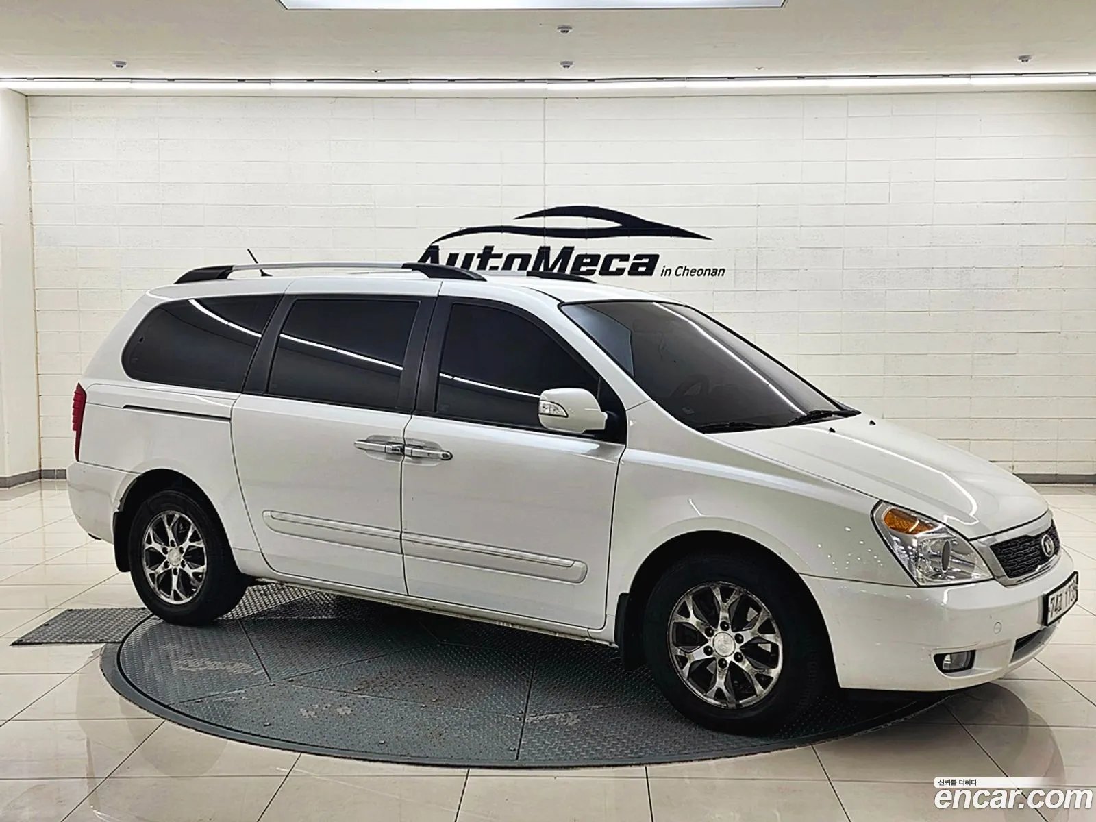 Kia Carnival R 2014 — 4