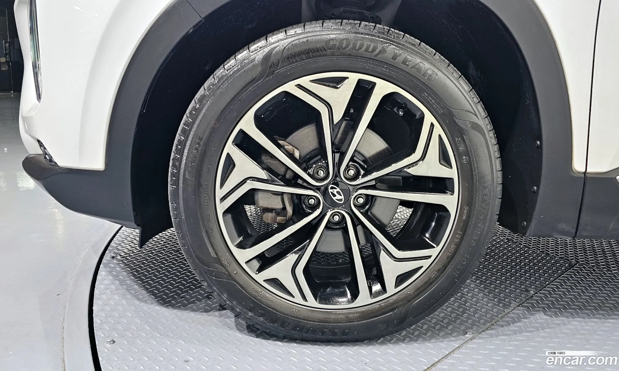 Hyundai Santa Fe TM 2020 — 17