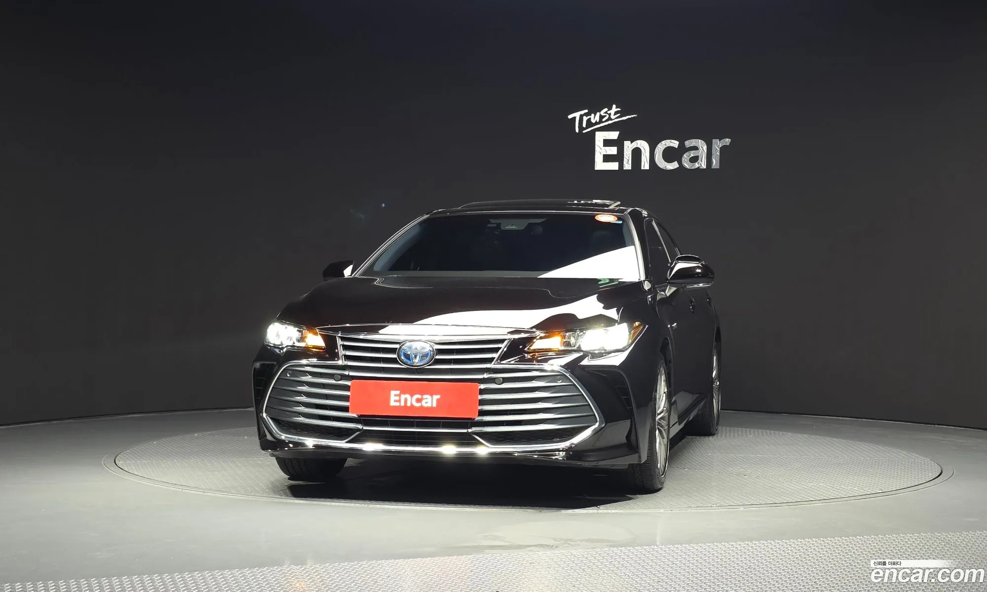 Toyota Avalon 2018 4T1B21FB4KU005453 — 4
