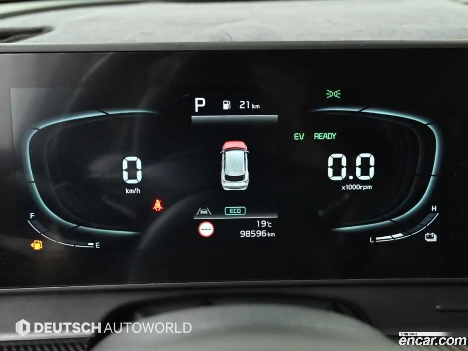Kia Sportage Hybrid 2022 — 10