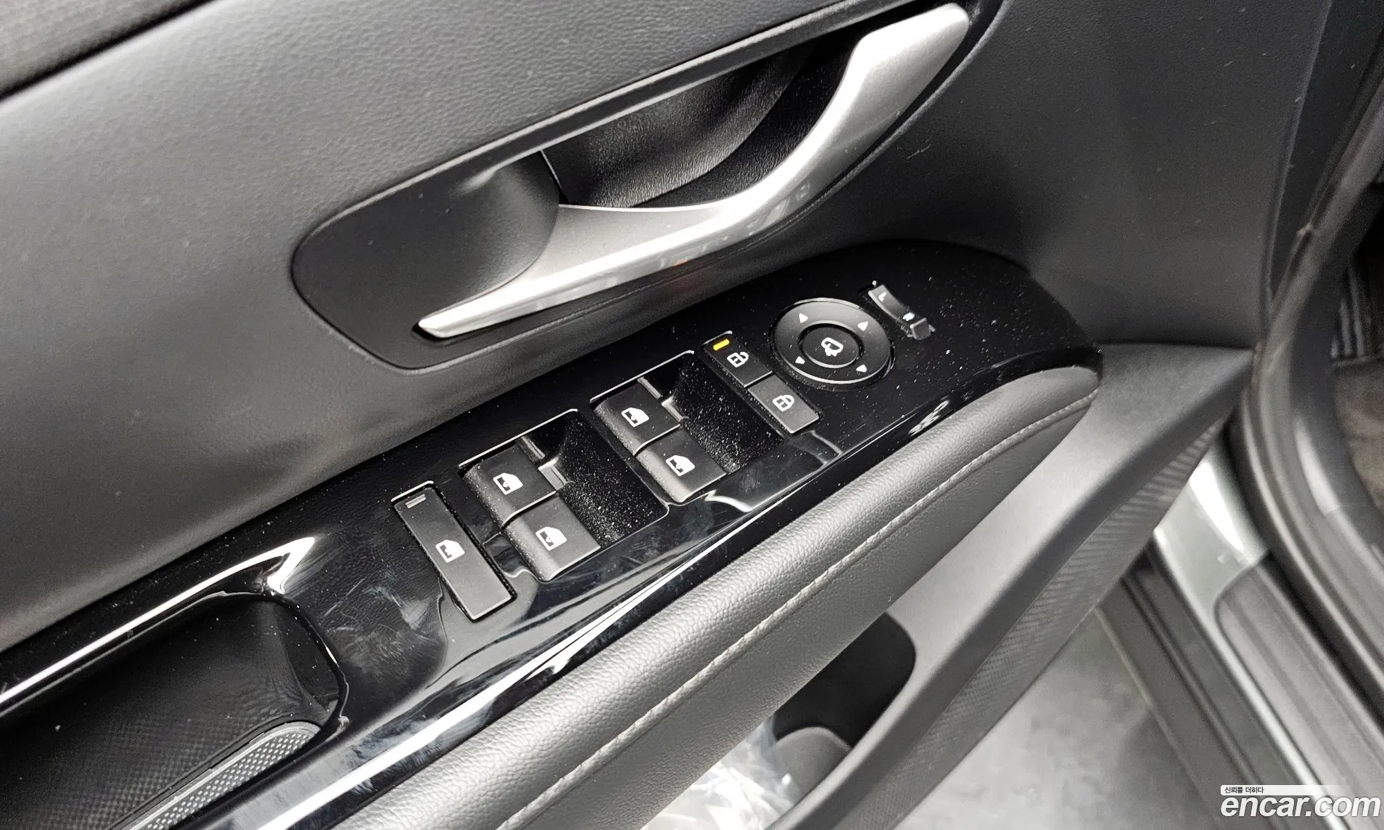 Hyundai Tucson Hybrid 2025 — 2