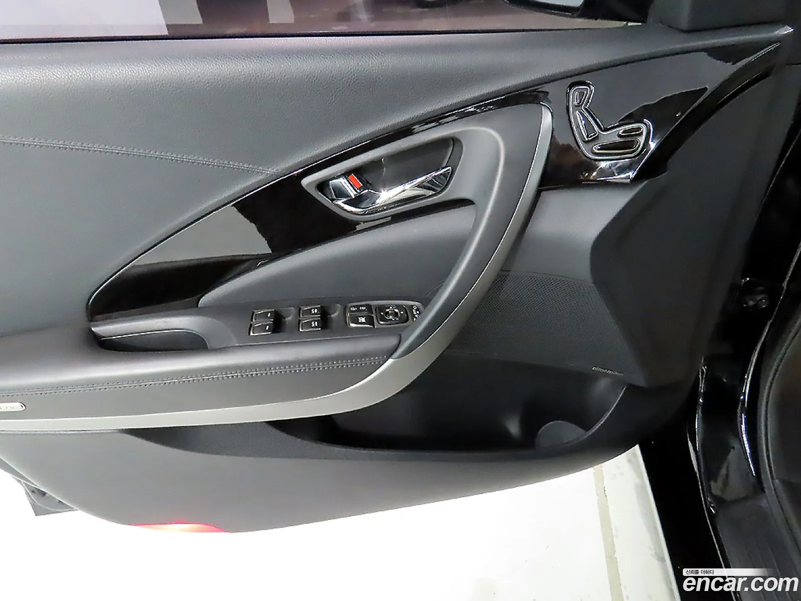 Hyundai Grandeur HG 2012 — 4