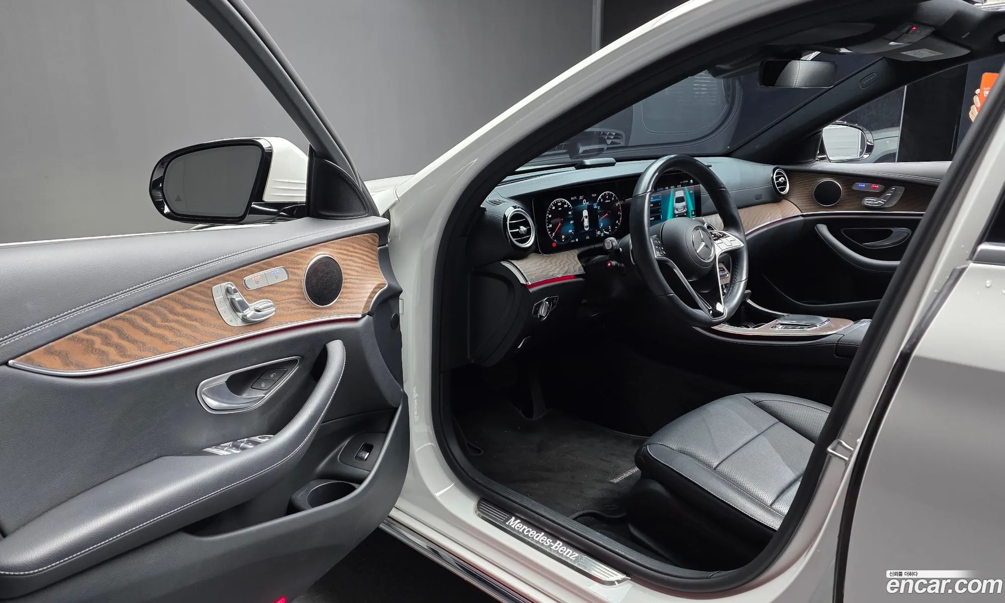 Mercedes-Benz E-Class W213 2022 — 11