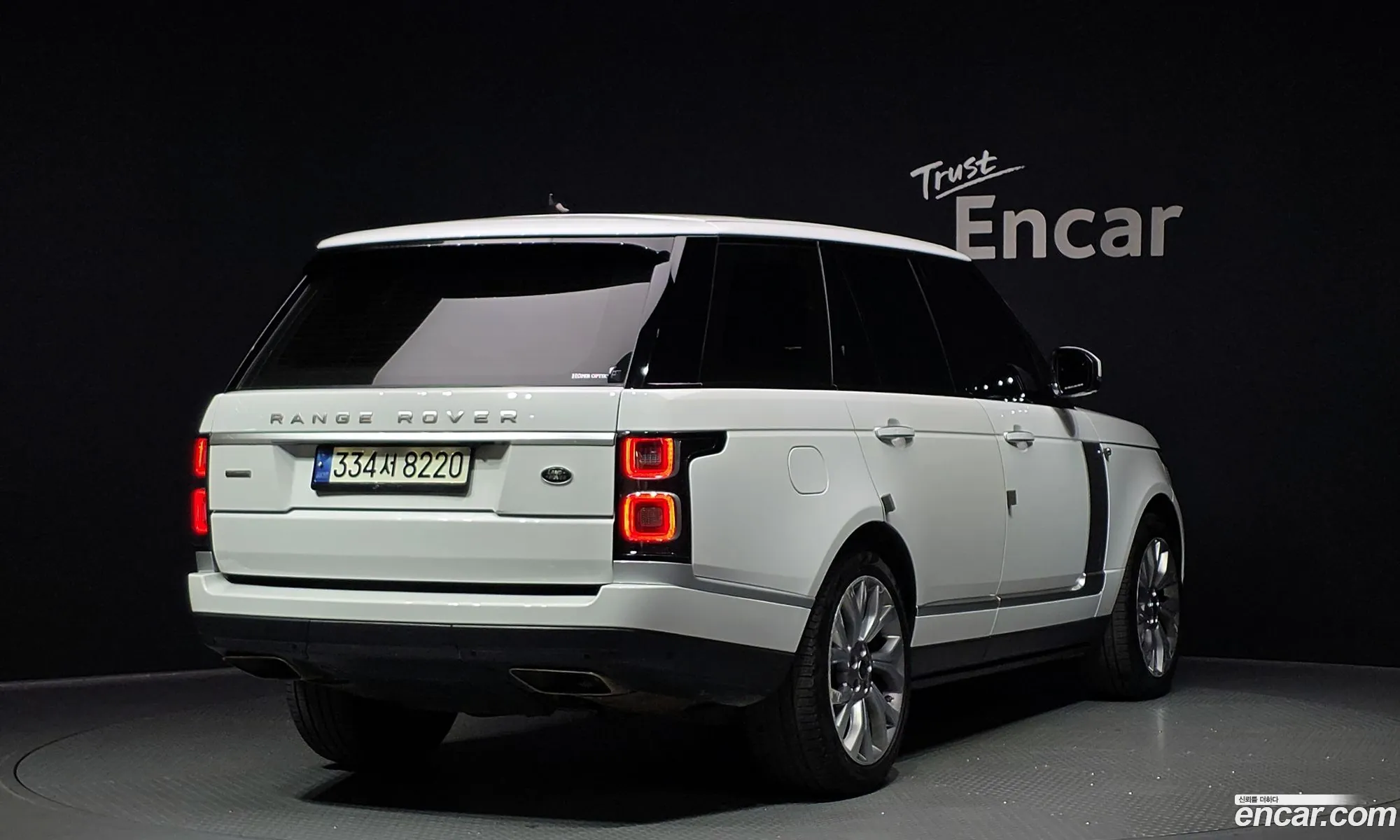 Land Rover Range Rover 2020 — 10