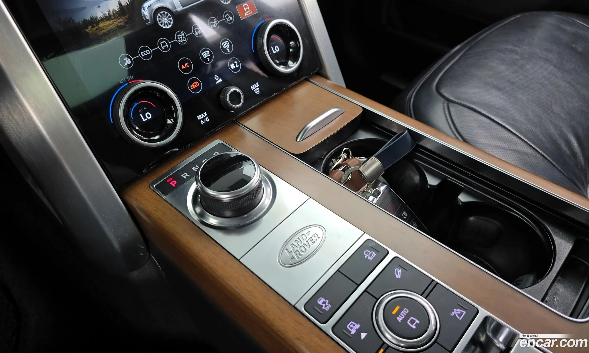 Land Rover Range Rover 2020 — 16